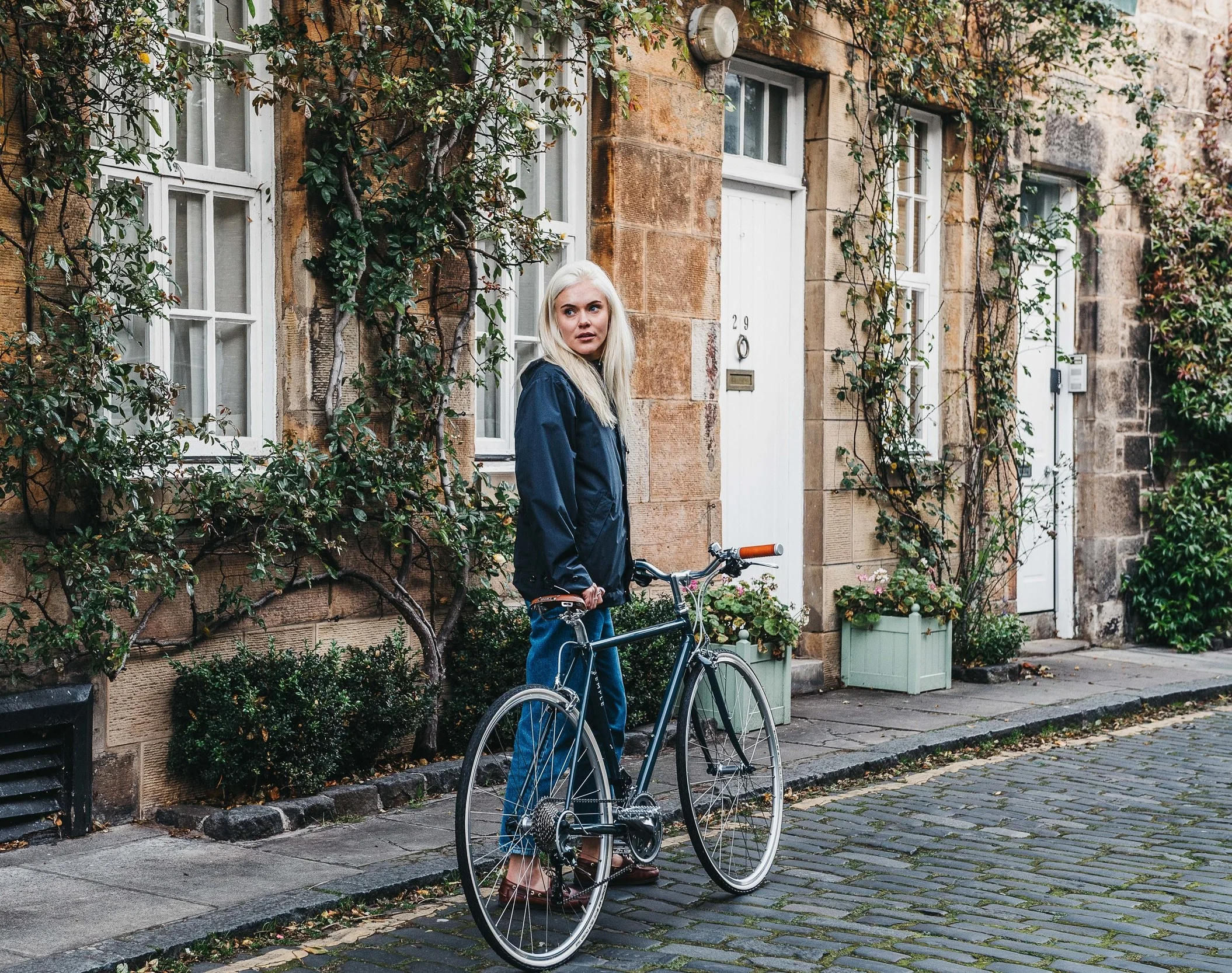 CYCLISTS REJOICE! MEANDER APPAREL LAUNCHES NEW COMMUTER JACKET