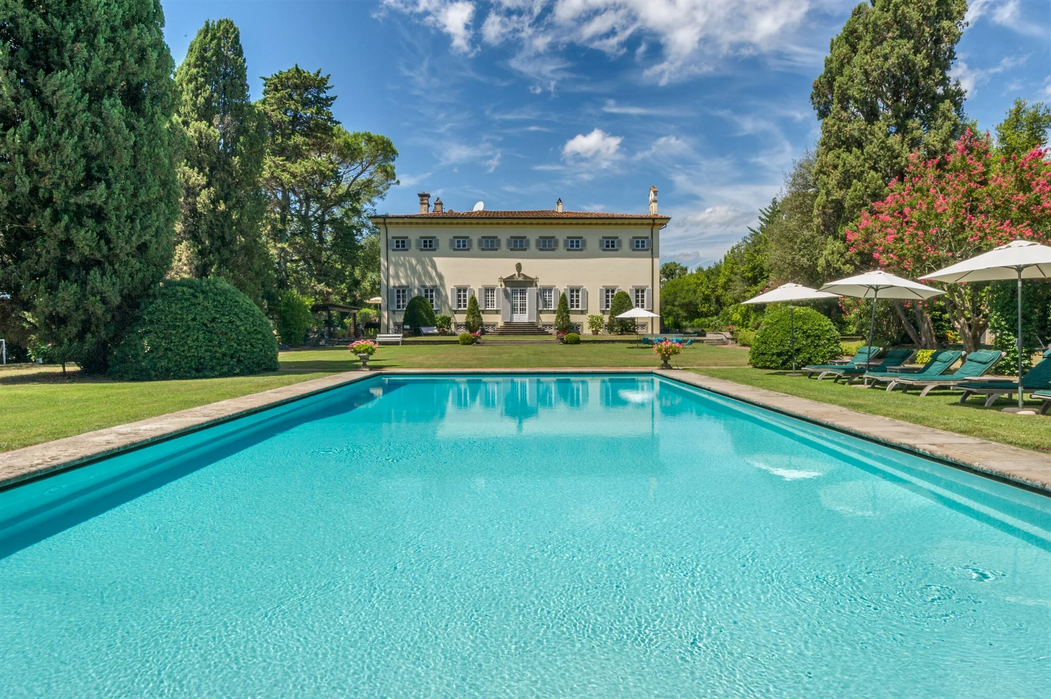 HERE COMES THE SUN: LUXURY SUMMER GETAWAY INSPIRATION FROM STAY ONE DEGREE