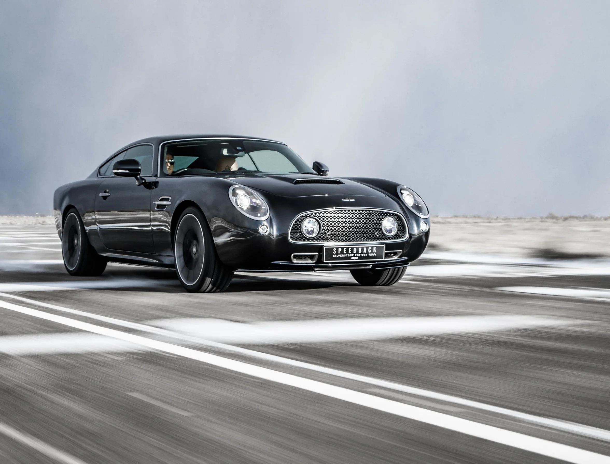 BLENHEIM PALACE CLASSIC & SUPERCAR LAUNCHES SUPERCAR BREAKFAST CLUB 