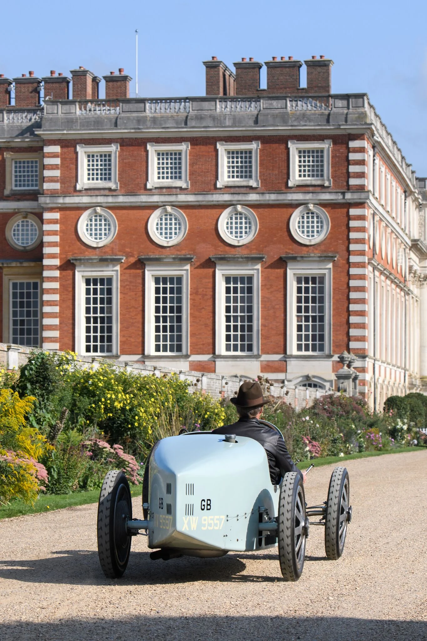 CONCOURS OF ELEGANCE WELCOMES THOUSANDS OF VISITORS ON STUNNING FIRST DAY     