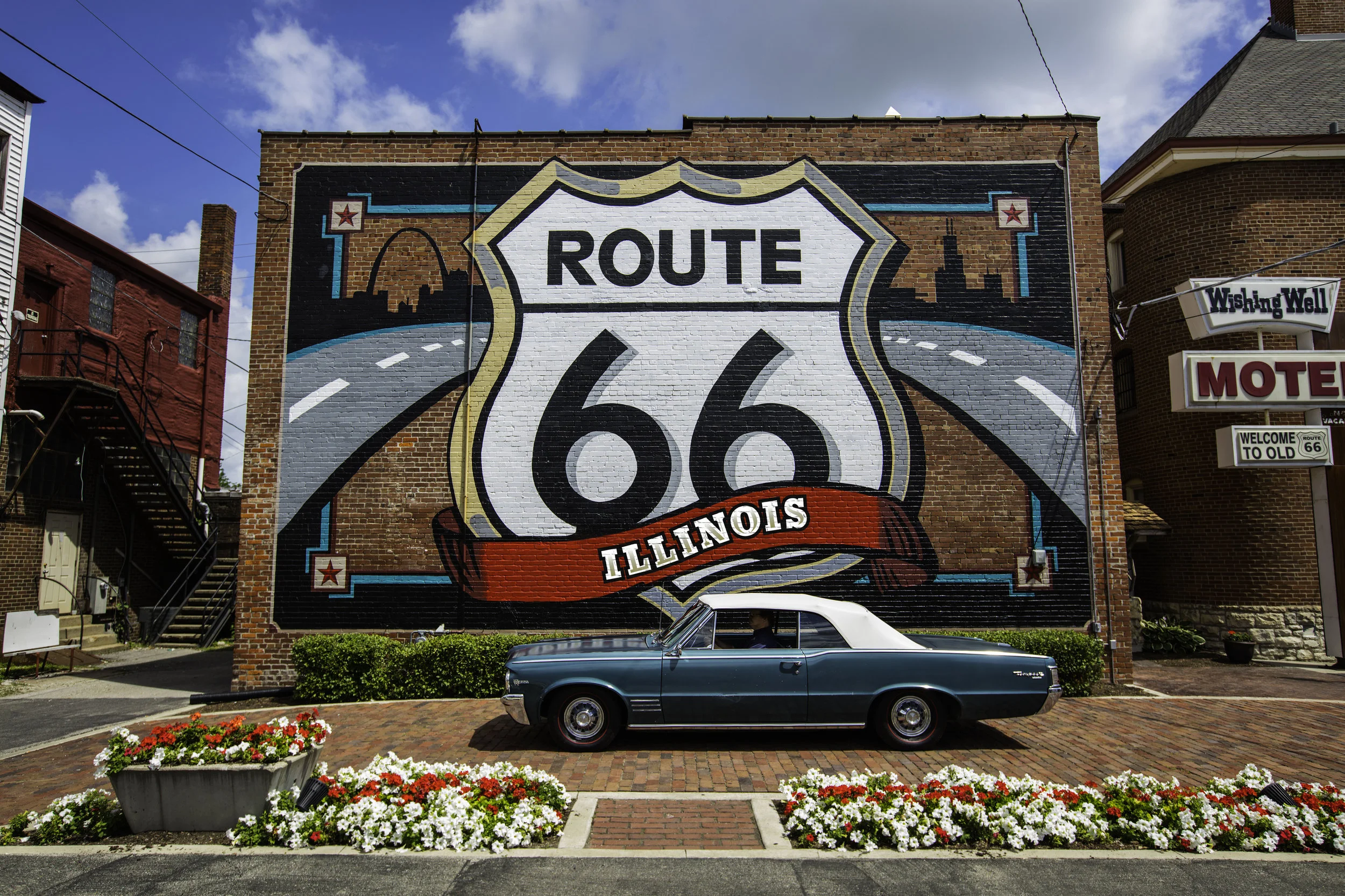 GET YOUR KICKS ON ROUTE 66 VIA THE REGENT STREET MOTOR SHOW, MAYFAIR!
