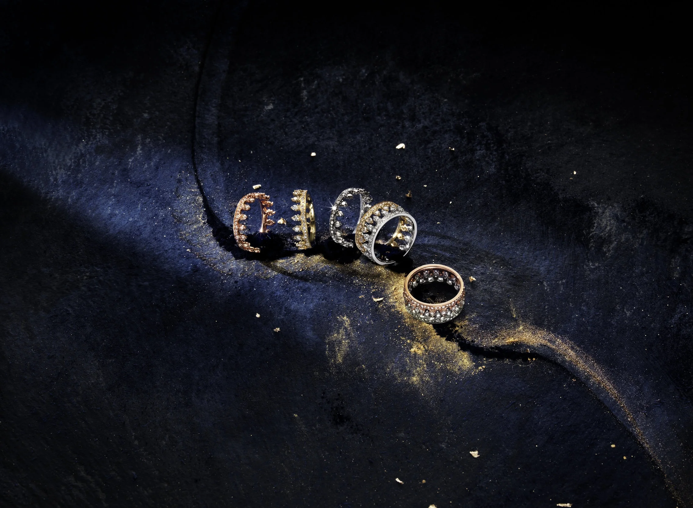 CHRISTMAS GIFT GUIDE BY ANNOUSHKA DUCAS MBE | EXPLORE A GALAXY OF GOLD