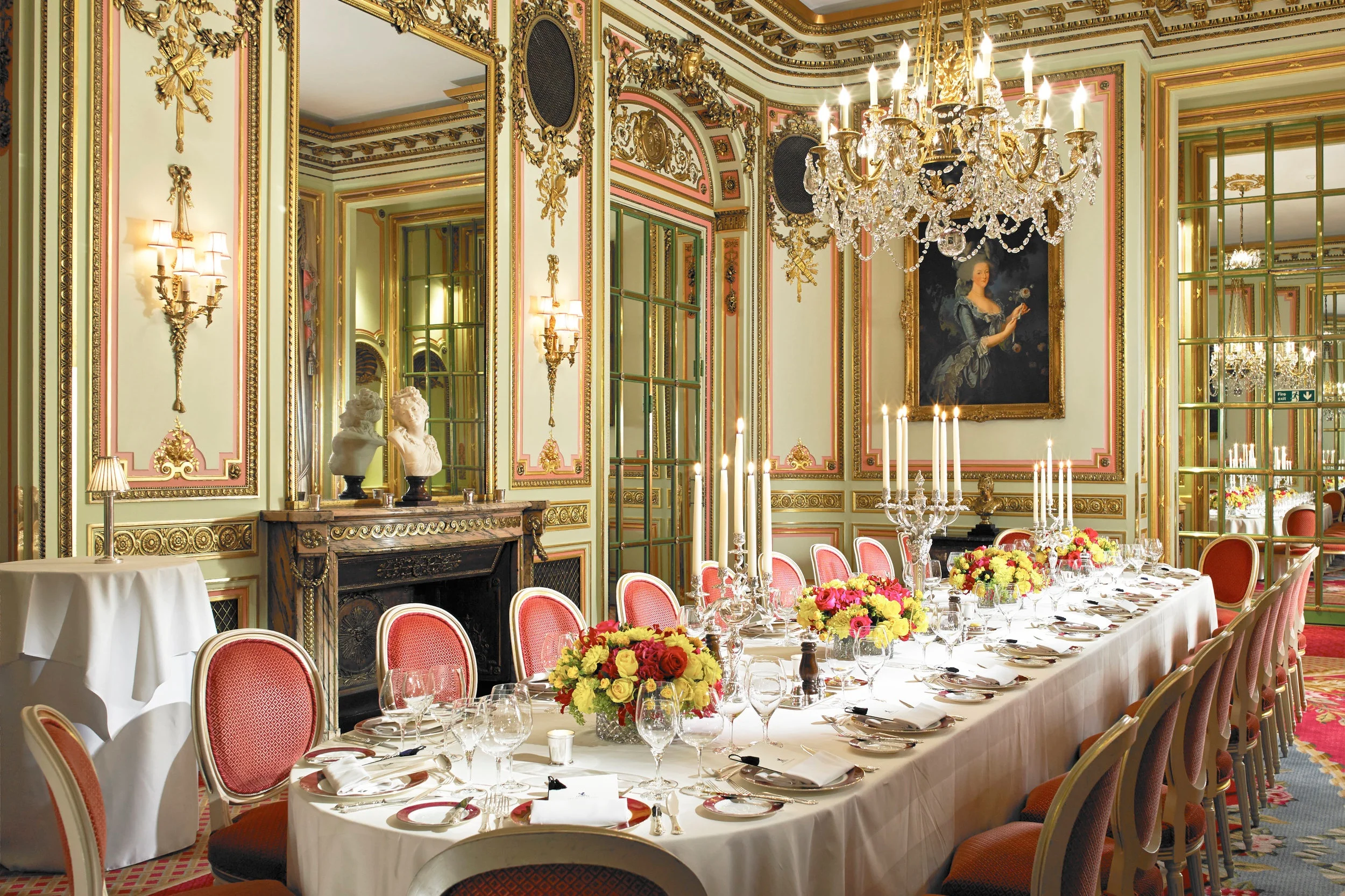 Marie+Antoinette+Suite+no+lights.jpg