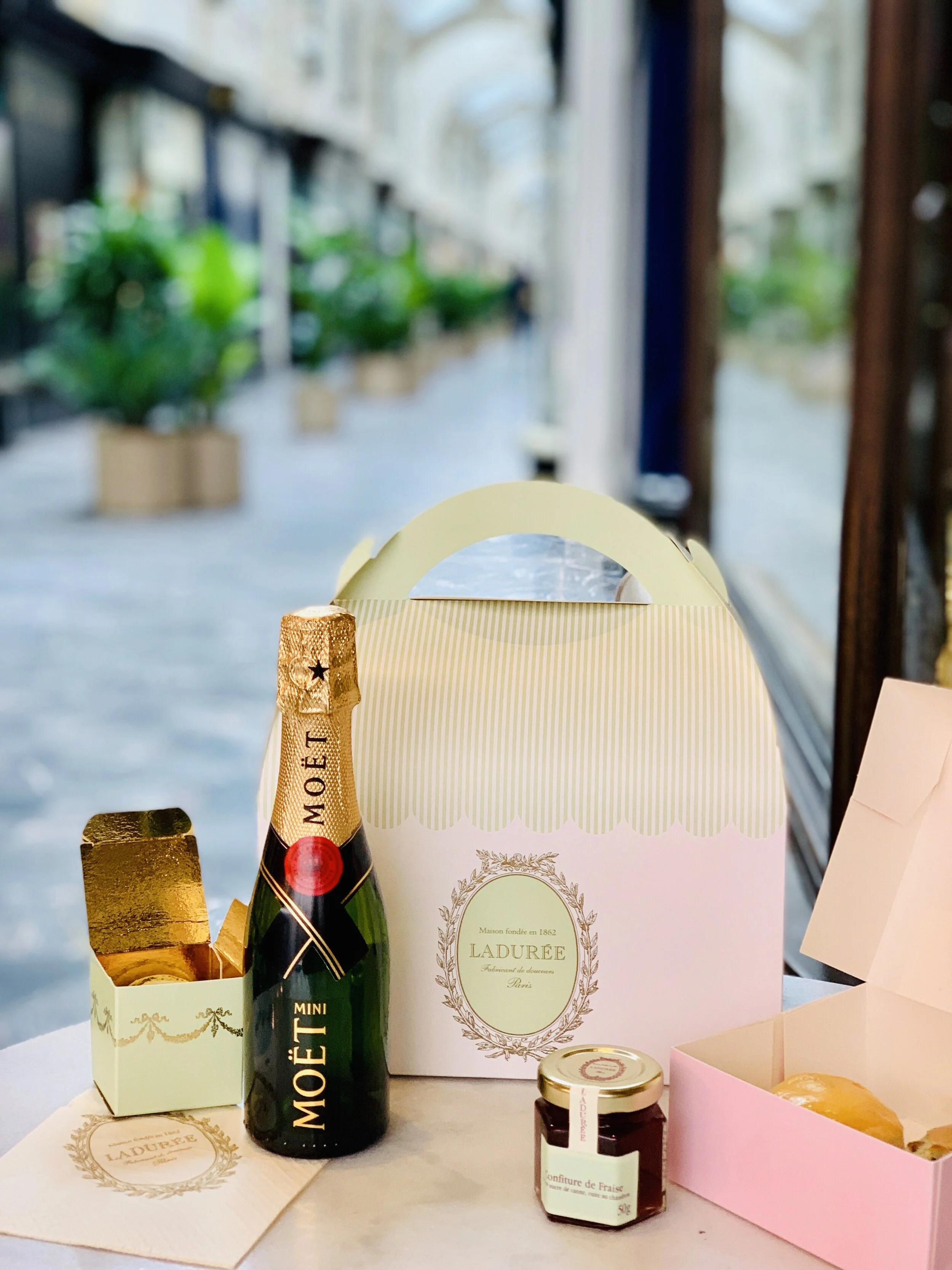 TEA FOR TWO EXPERIENCE WITH LADURÉE &amp; BURLINGTON ARCADE