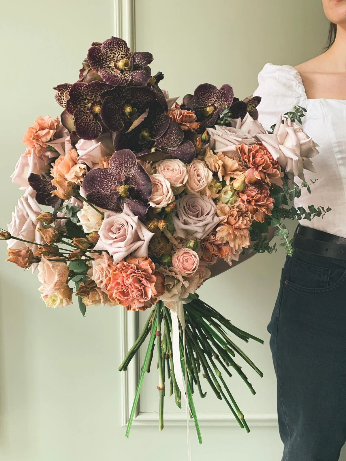20% OFF AT THE FLOWER BAR AND SCHOOL FOR MAYFAIR MUSINGS READERS