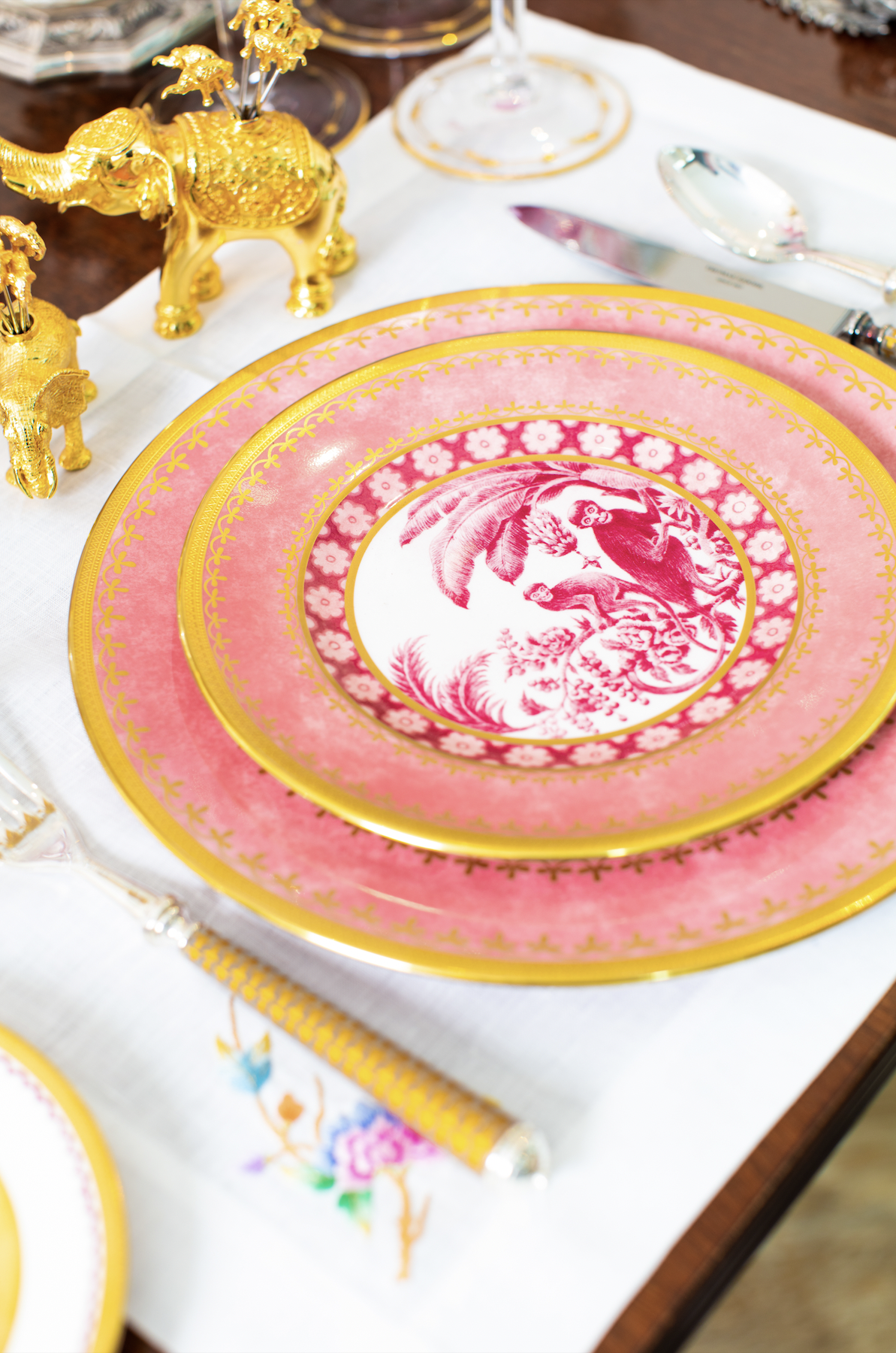 A NEW ARRIVAL AT BURLINGTON ARCADE: THOMAS GOODE &amp; CO BOUTIQUE