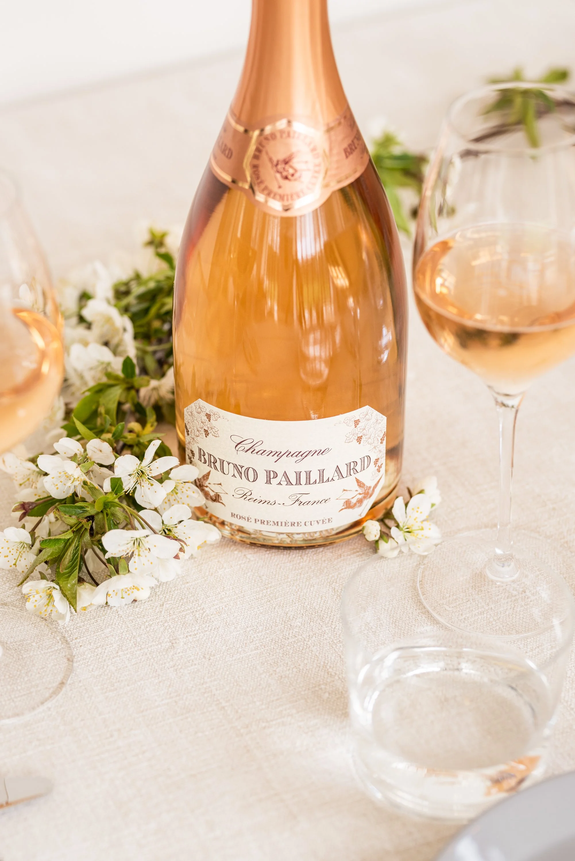 LOVE IS IN THE AIR | THE MAYFAIR MUSINGS VALENTINE'S DAY GIFT GUIDE 2022
