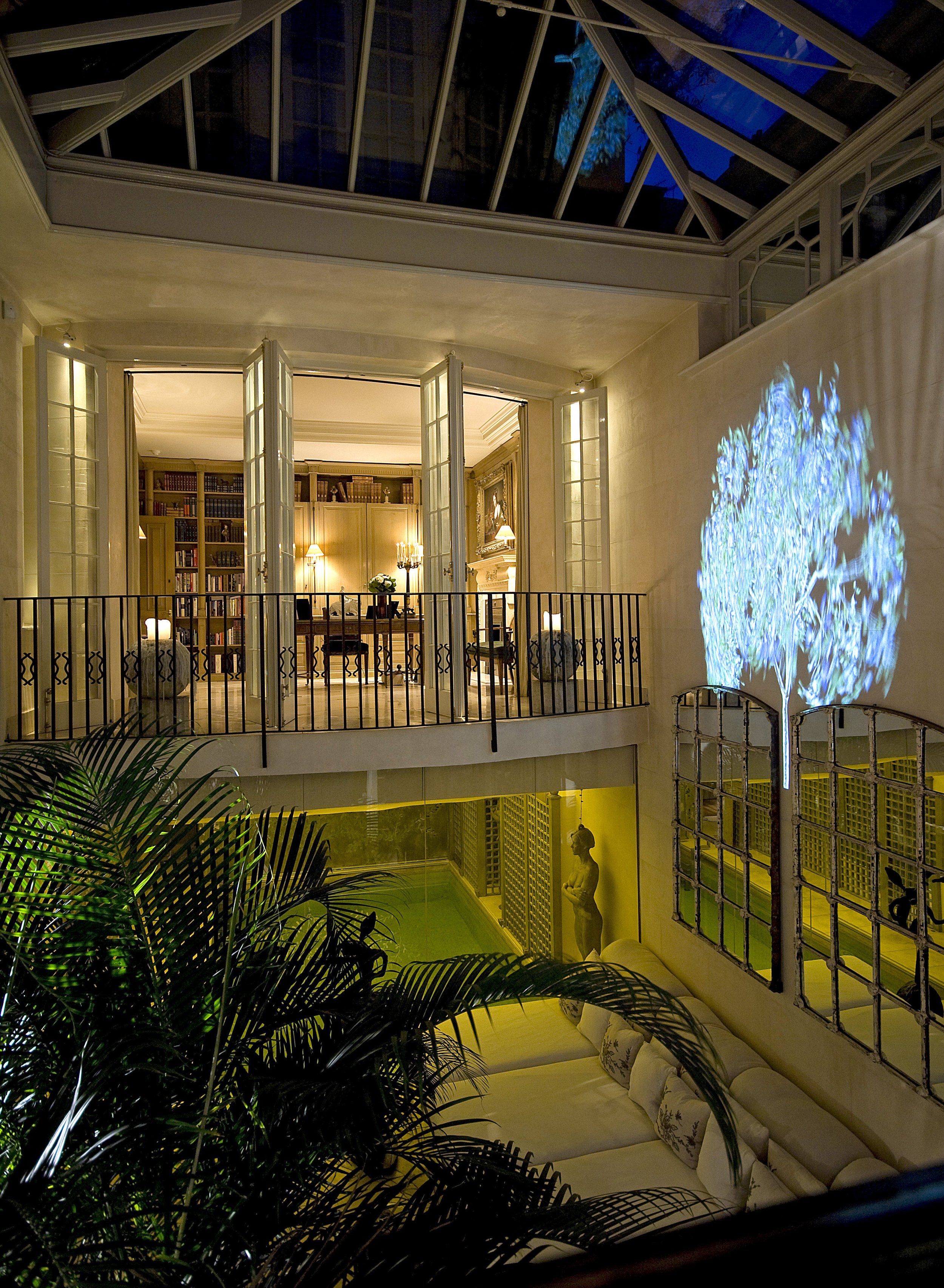 FOR SALE: DAME BARBARA CARTLAND'S £35M SOUTH STREET MANSION 