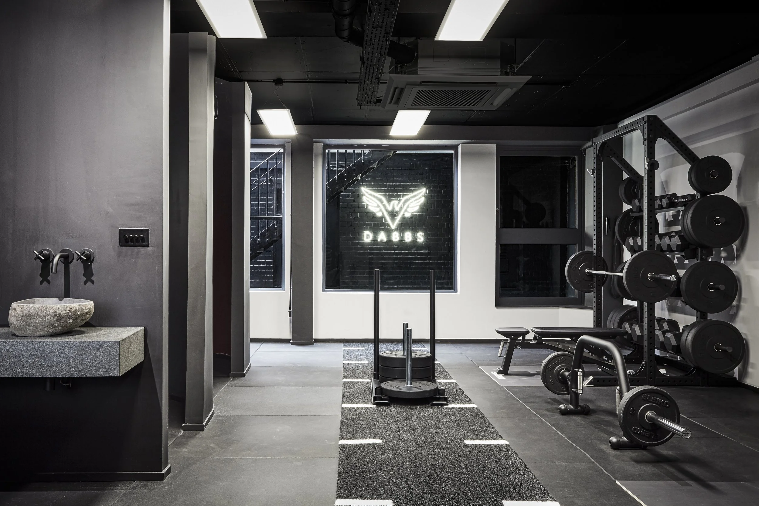 10 QUESTIONS WITH JAMES DABBS, FOUNDER OF DABBS FITNESS, MAYFAIR