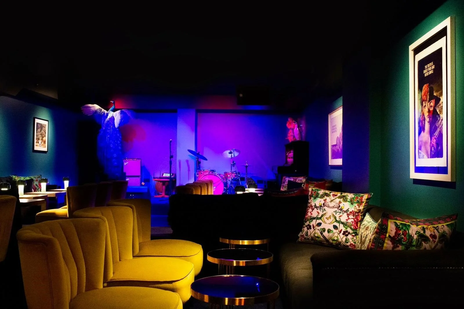 Hux Music Lounge.jpg