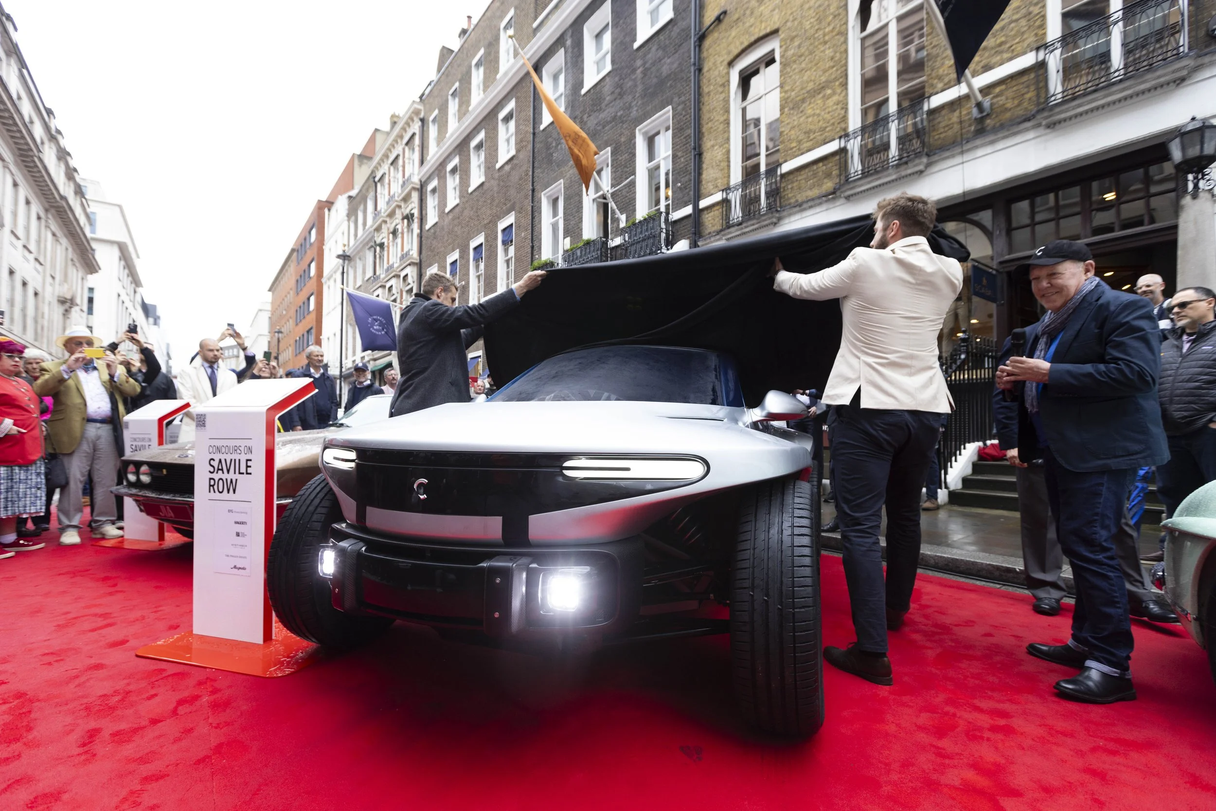 Concours on Savile Row - David Parry PA - 14.jpg