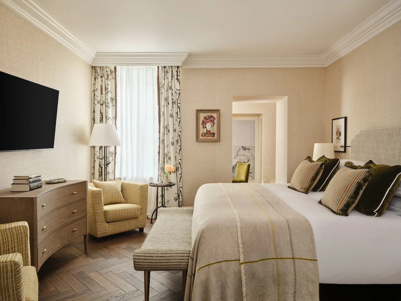 RFH_Browns_Hotel_-_Nightingale_2517_PG_May_25.jpg