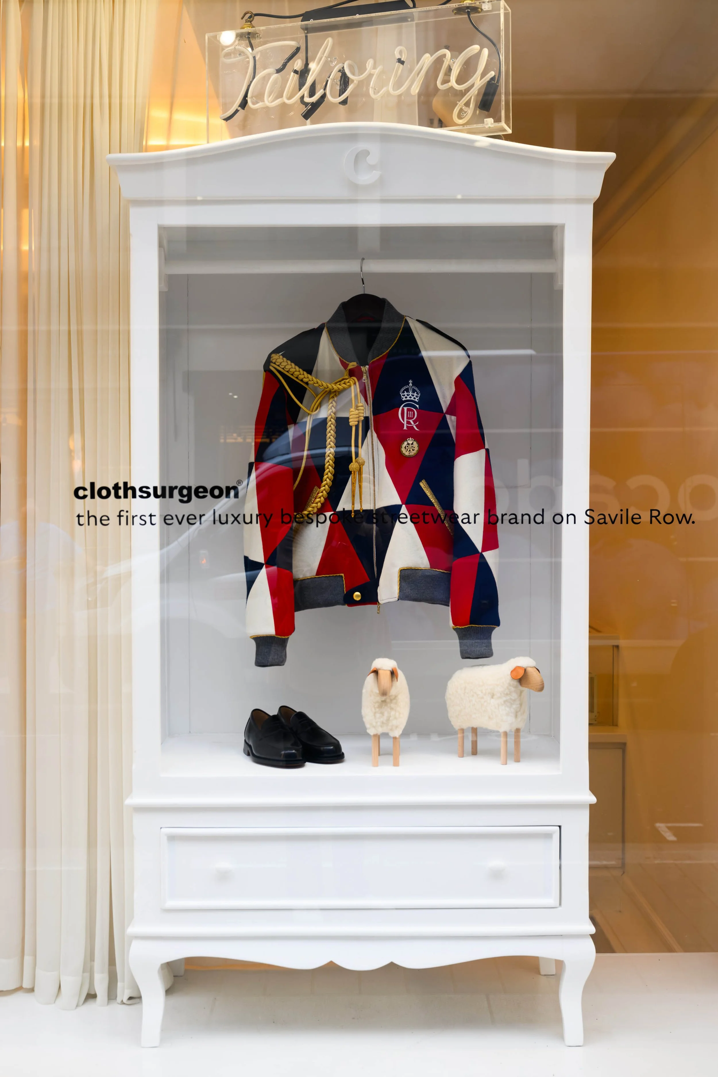 THIA MONTH, SAVILE ROW CELEBRATES 15 YEARS OF THE CAMPAIGN FOR WOOL