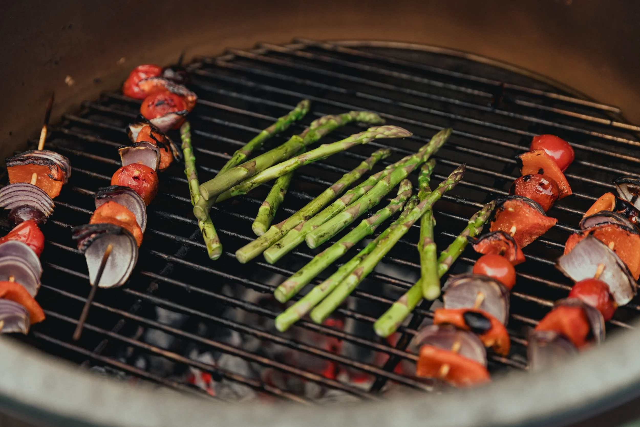 Archie_grilling_skewers_asparagus_closeup.jpg