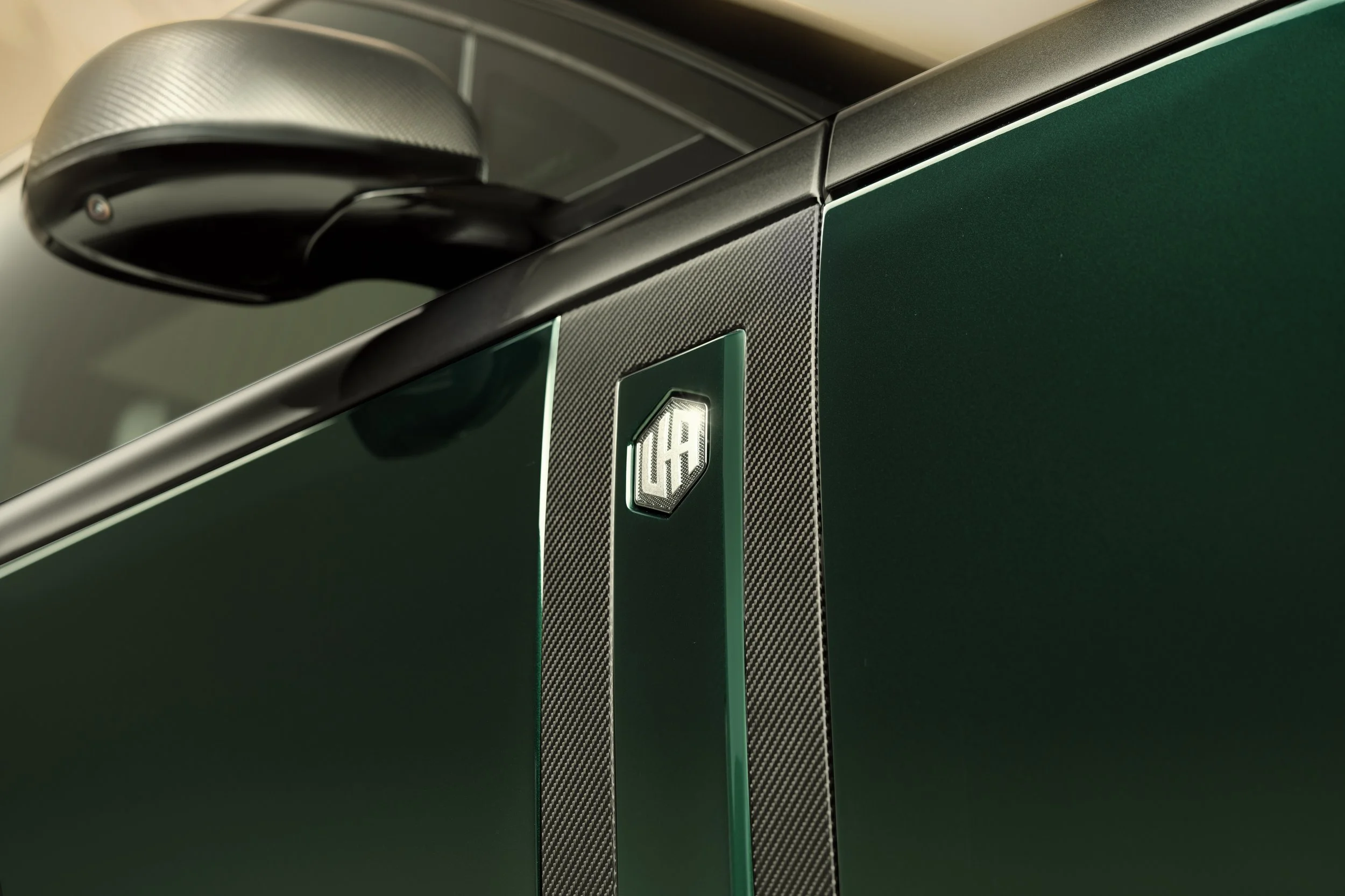 Urban Automotive x Visionnaire Range Rover Widetrack Exterior Side Blade Detail.jpg