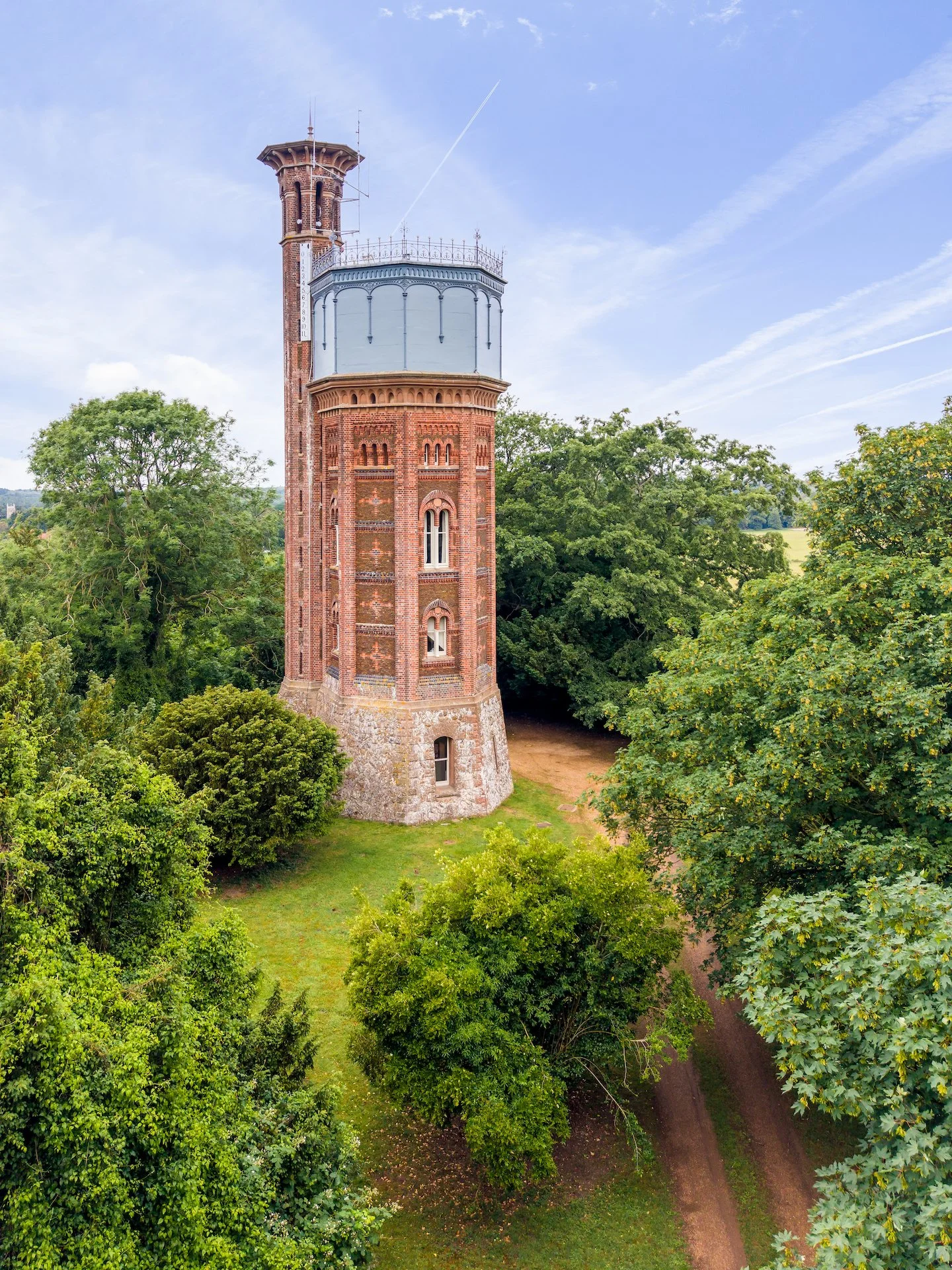 A ROYAL RETREAT: THE WATER TOWER AT SANDRINGHAM OFFERS A STAY ABOVE THE TREETOPS