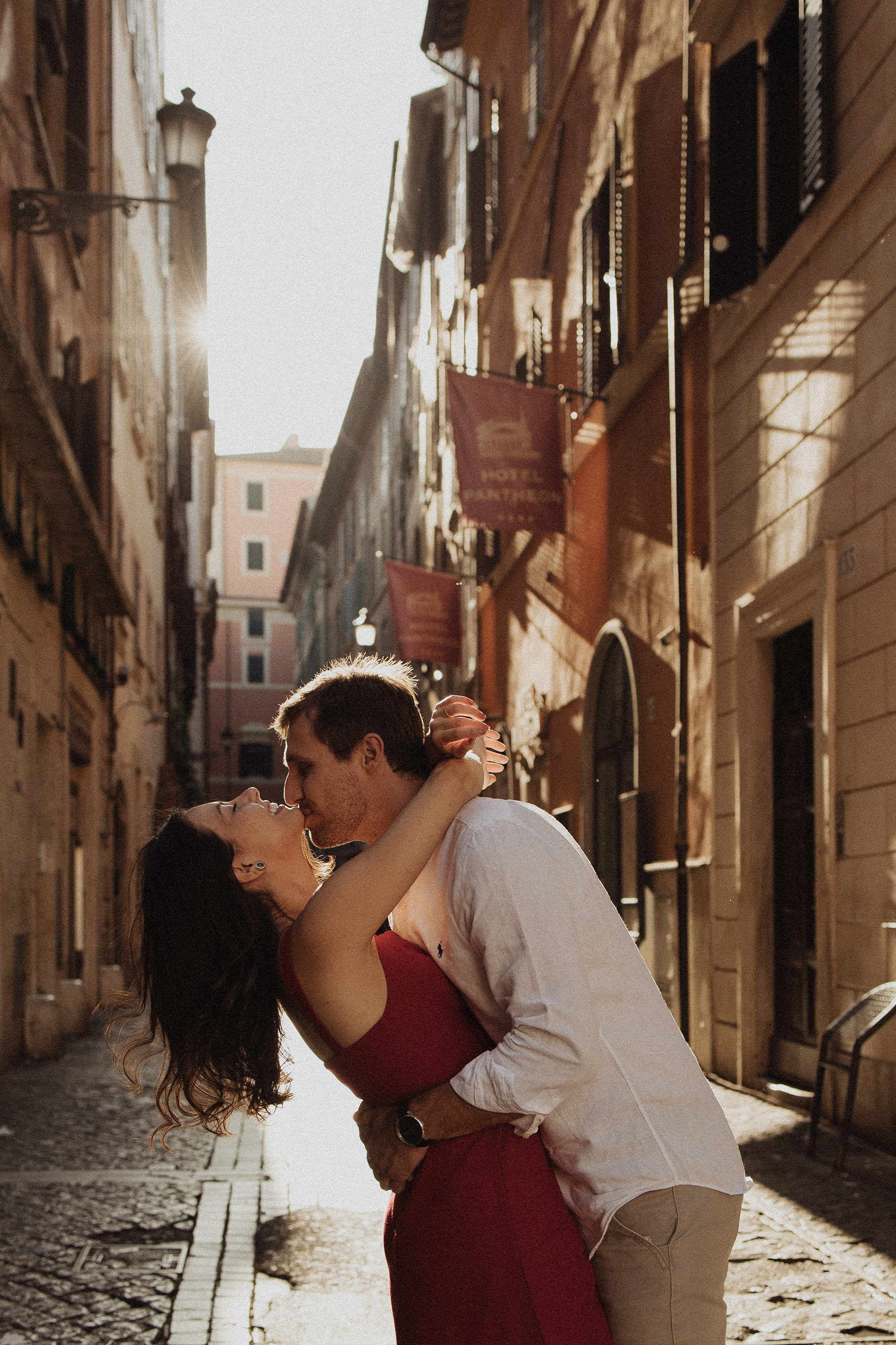 Roma: A Cidade Eterna do Amor - Um Ensaio Fotográfico Inesquecível de Lua de Mel