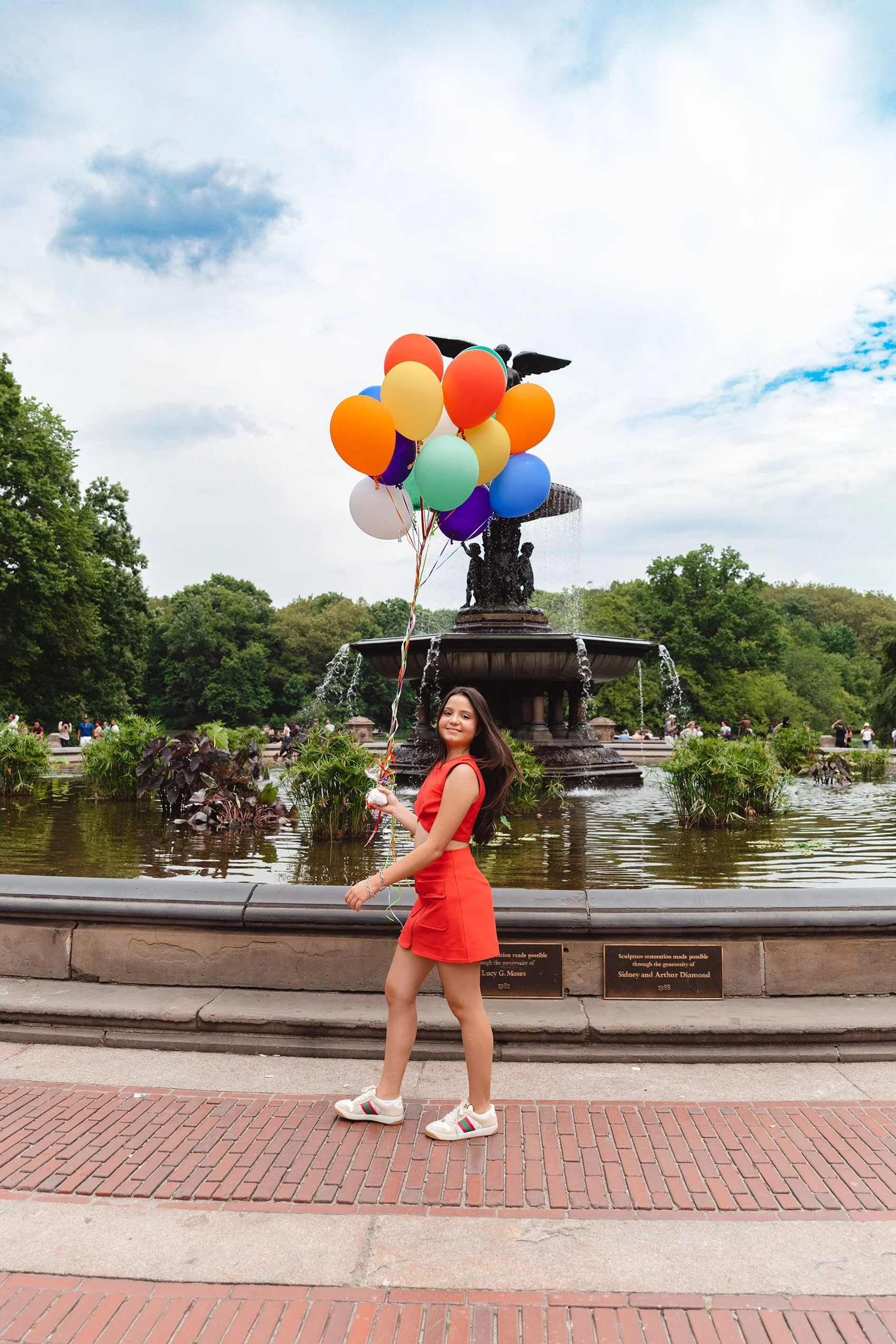 Celebrando os 15 Anos em Grande Estilo: Um Ensaio Fotográfico dos Sonhos no Central Park em NYC