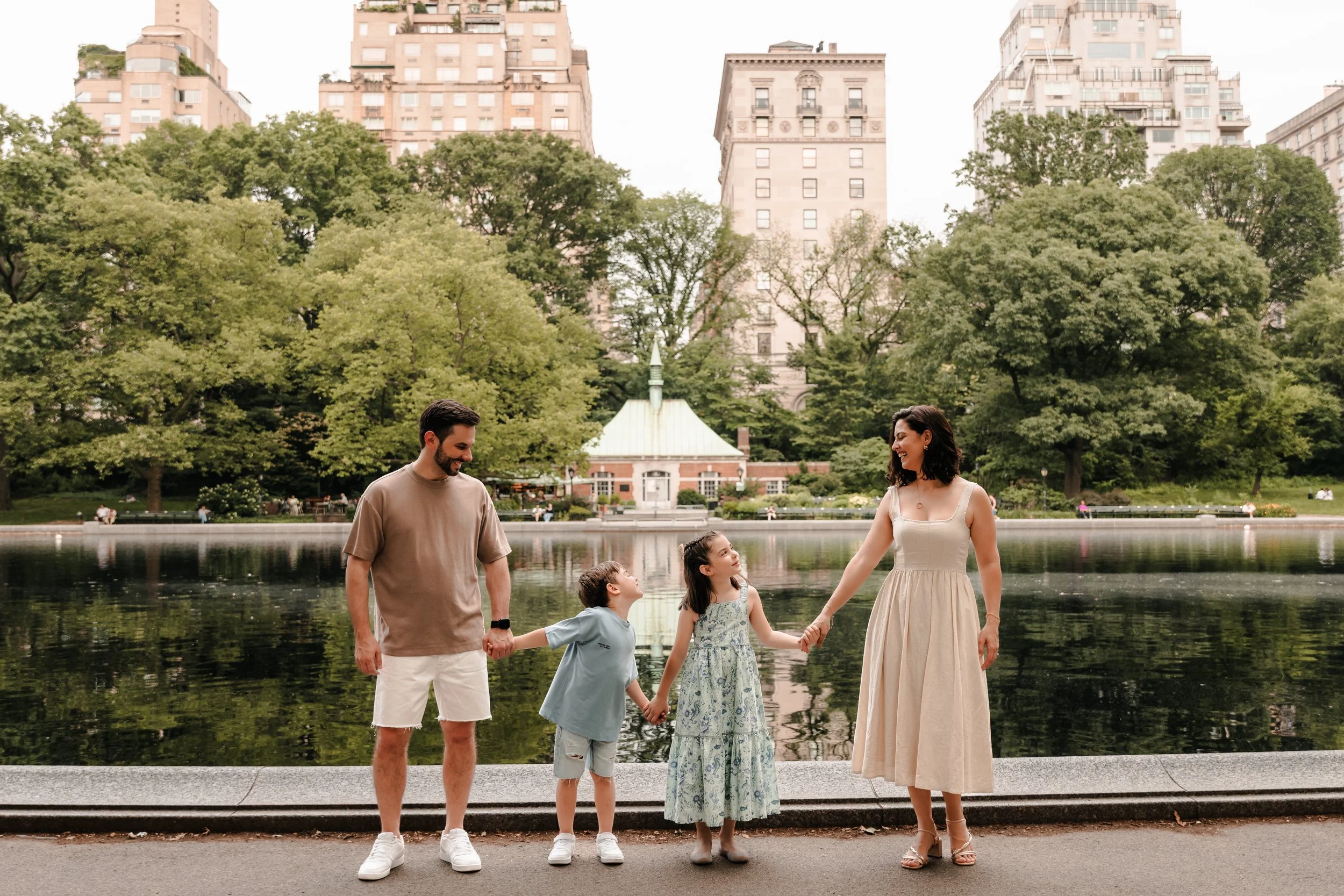 family photographer in nyc26.jpeg