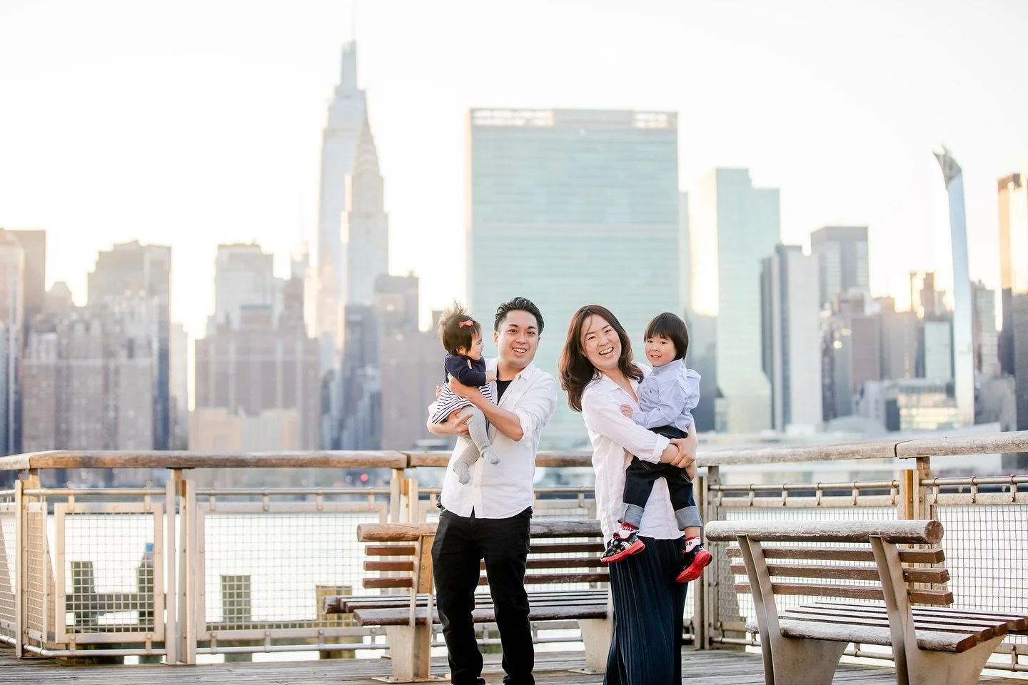 There&rsquo;s something magical about family moments in NYC 🖤
The laughter, the chaos, the quiet in-between hugs &mdash; all set against the most iconic backdrop in the world.

Your family&rsquo;s story deserves to be captured just as it is right no