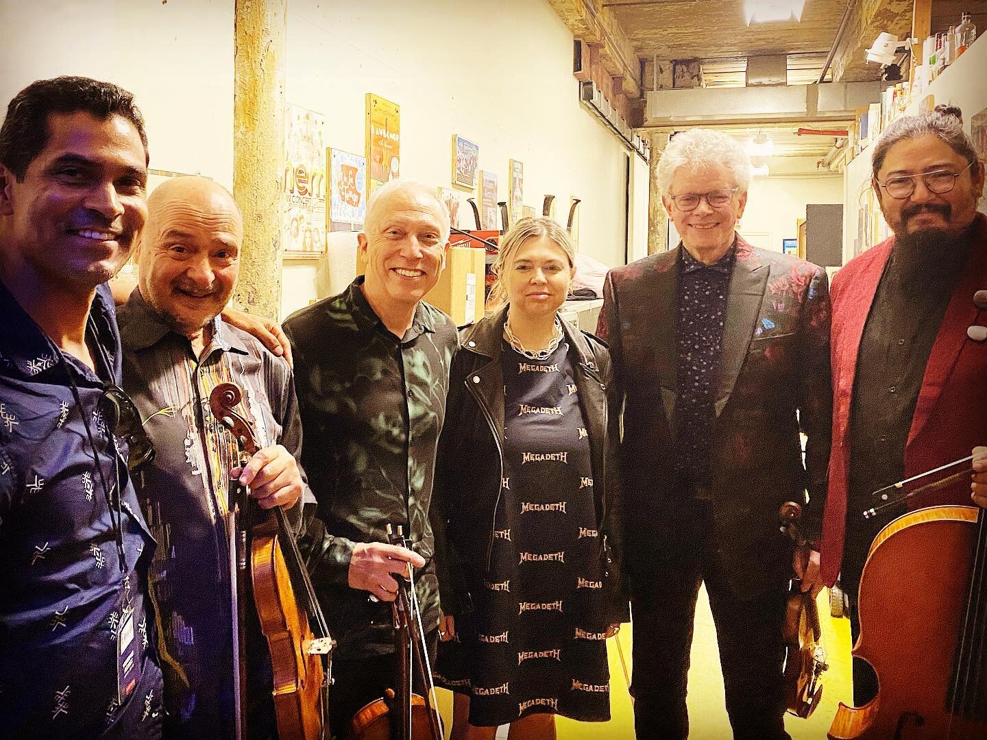 Gotta say it was fun to hang with my old band mates. I am so RELIEVED that @kronos_quartet has made a solid upgrade in the shooting pool department 🎱
@massmoca #loudweekend #scottfraser @nicolelizee @davidharrington49 @paulwiancko @bangonacan