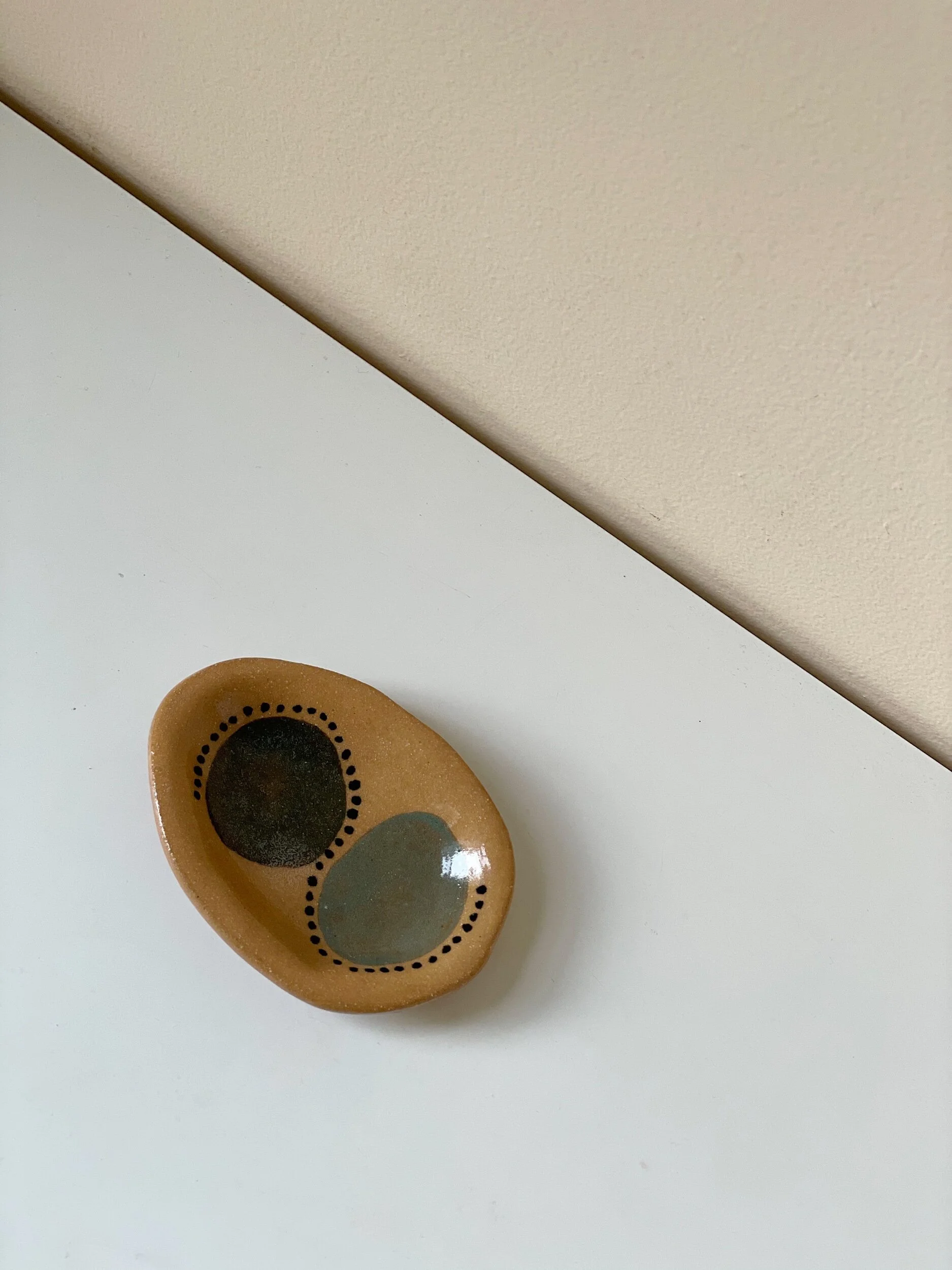 4BAB9B37-BC18-425B-8D65-E93BEDCB0EB2