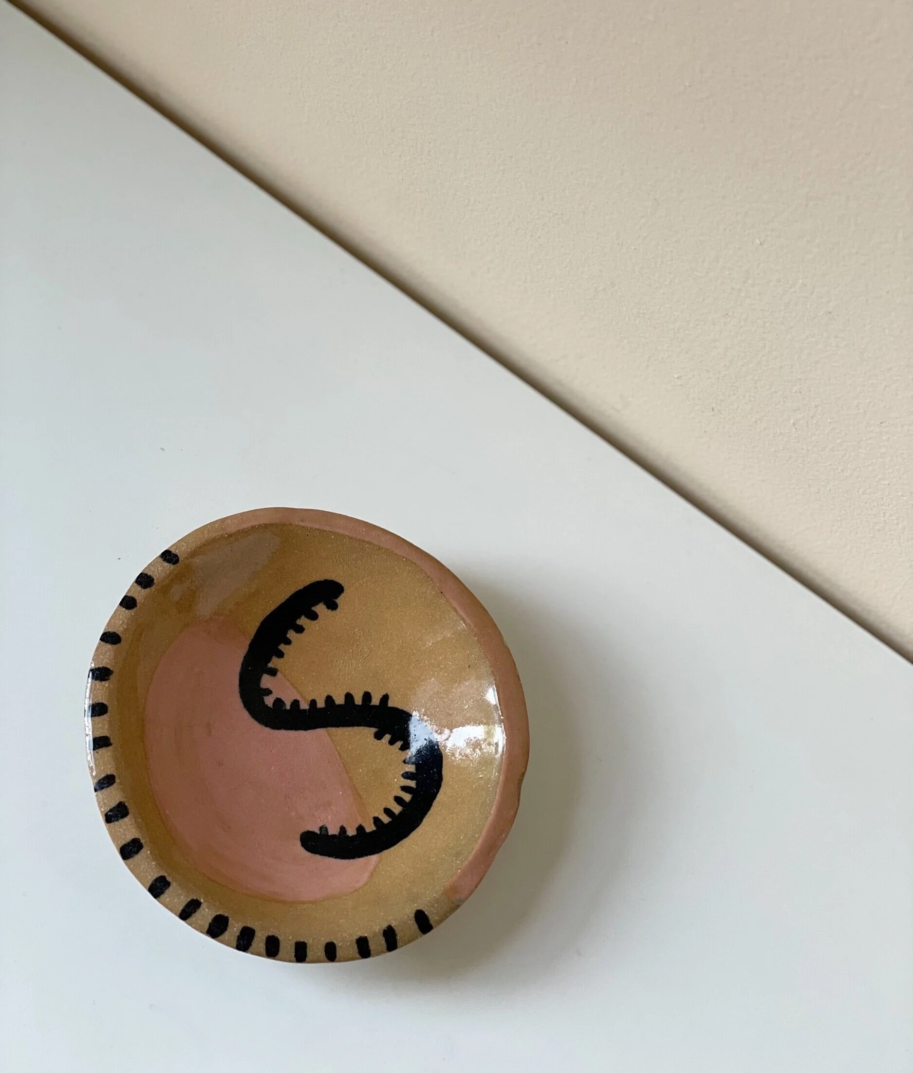 18E52075-C65E-4A24-86FD-806377F4956F