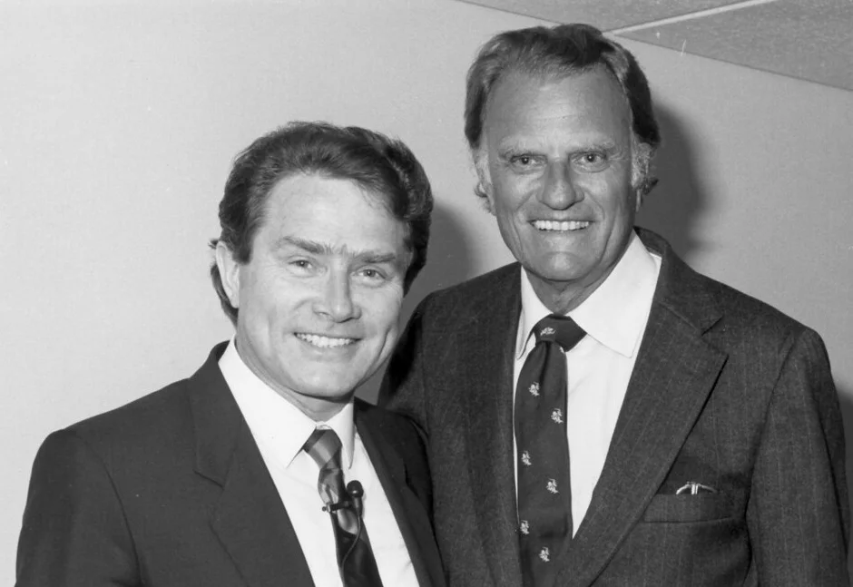 Luis first serves as a Spanish interpreter for Billy Graham during a campaign in Fresno, California in 1962. The two quickly become friends and continued working together for many years.