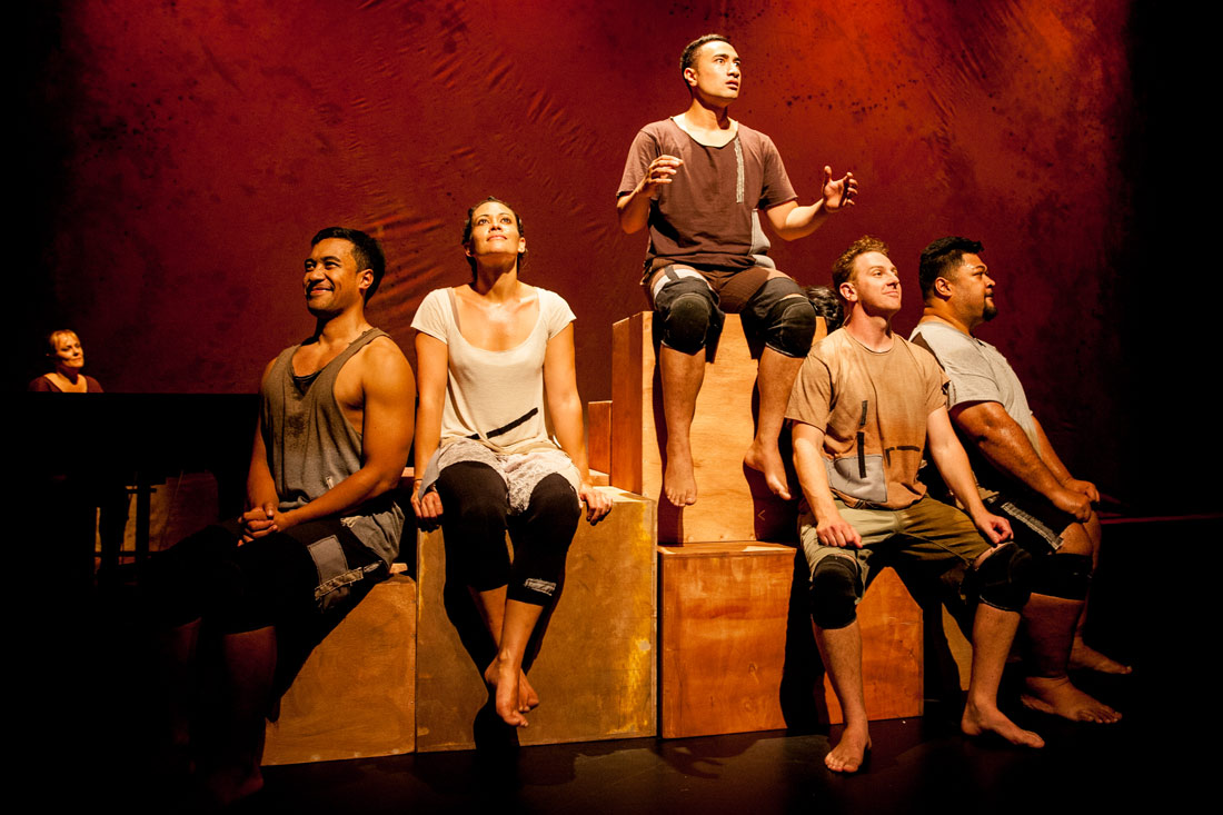 MBMU-show-ensemble-51-web.jpg