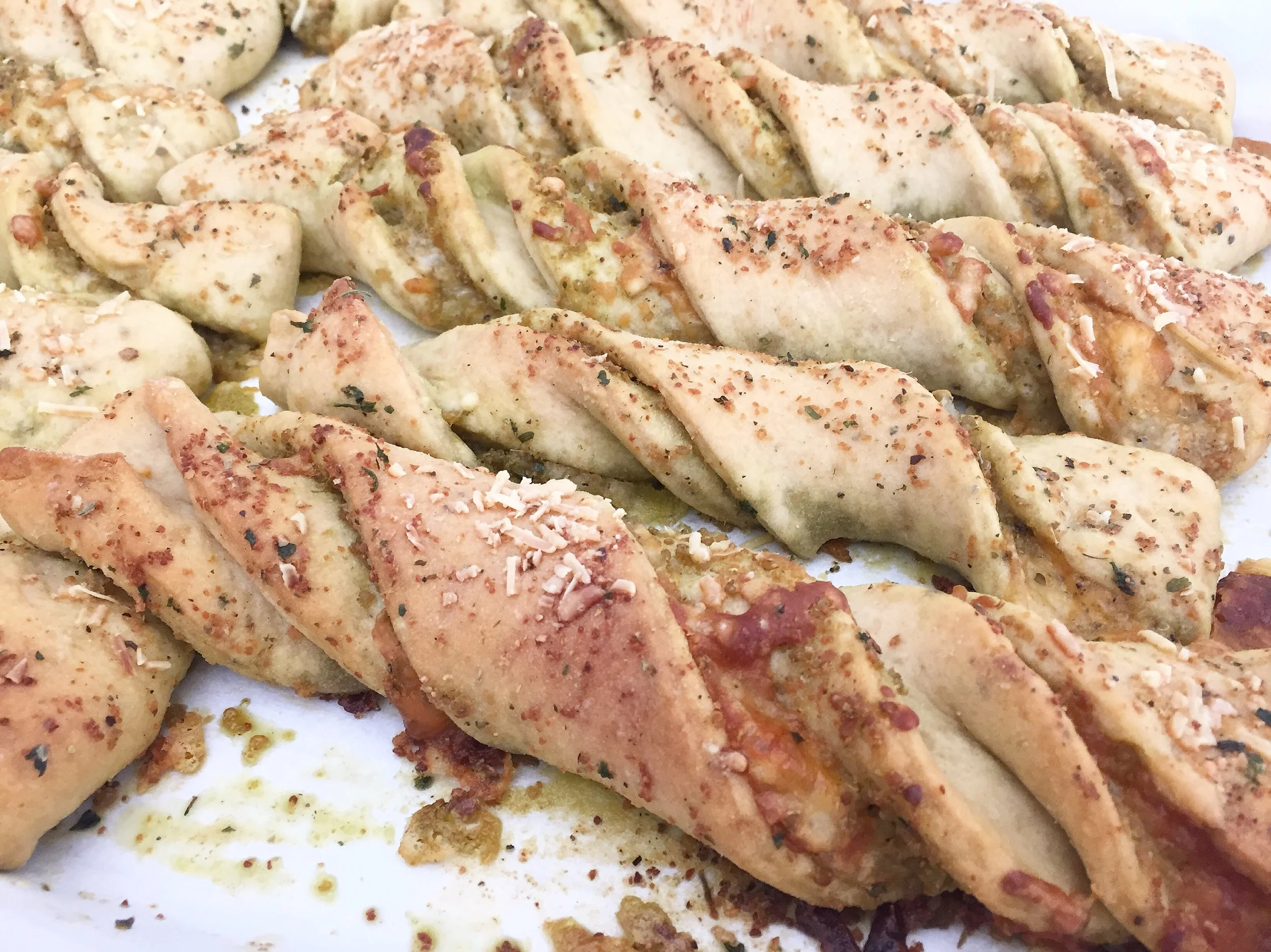 GF Pesto Mozzarella Breadsticks