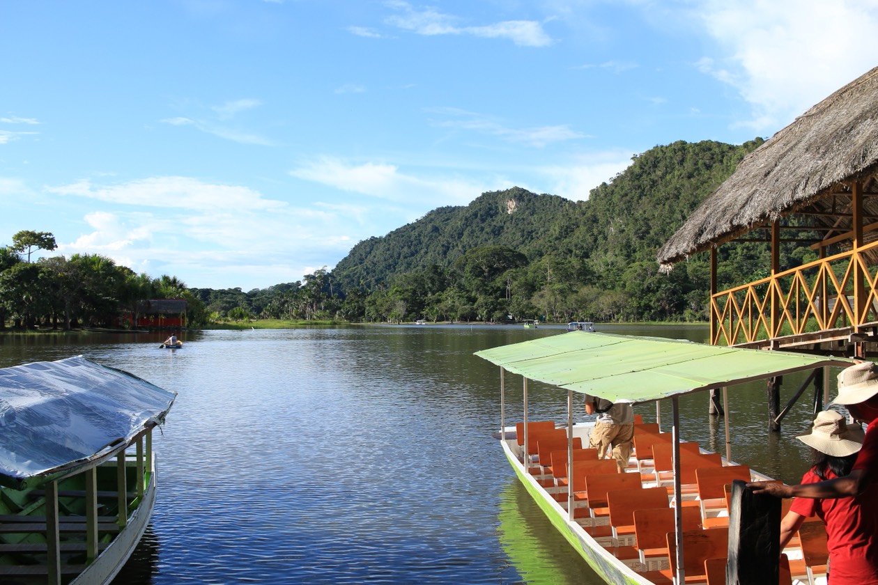1.16 - Sightseeing, Lake, Boats.jpg