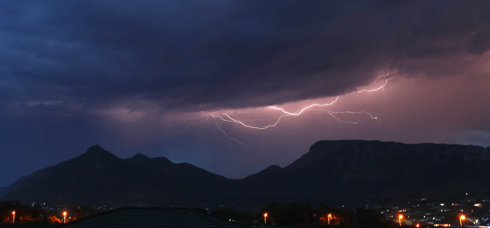 Lightning.jpg