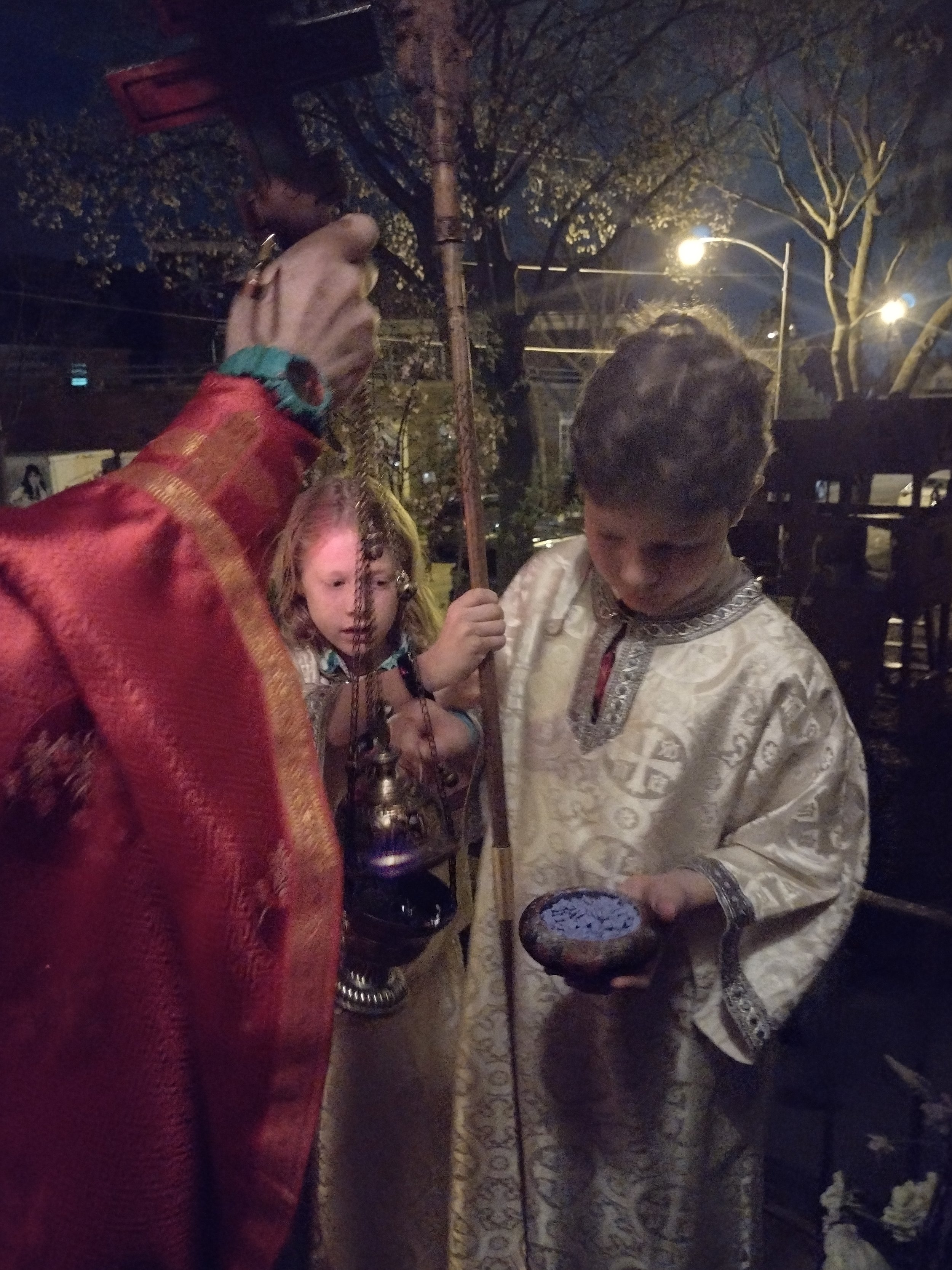 Pascha 2023 Procession Incense Theo.jpg