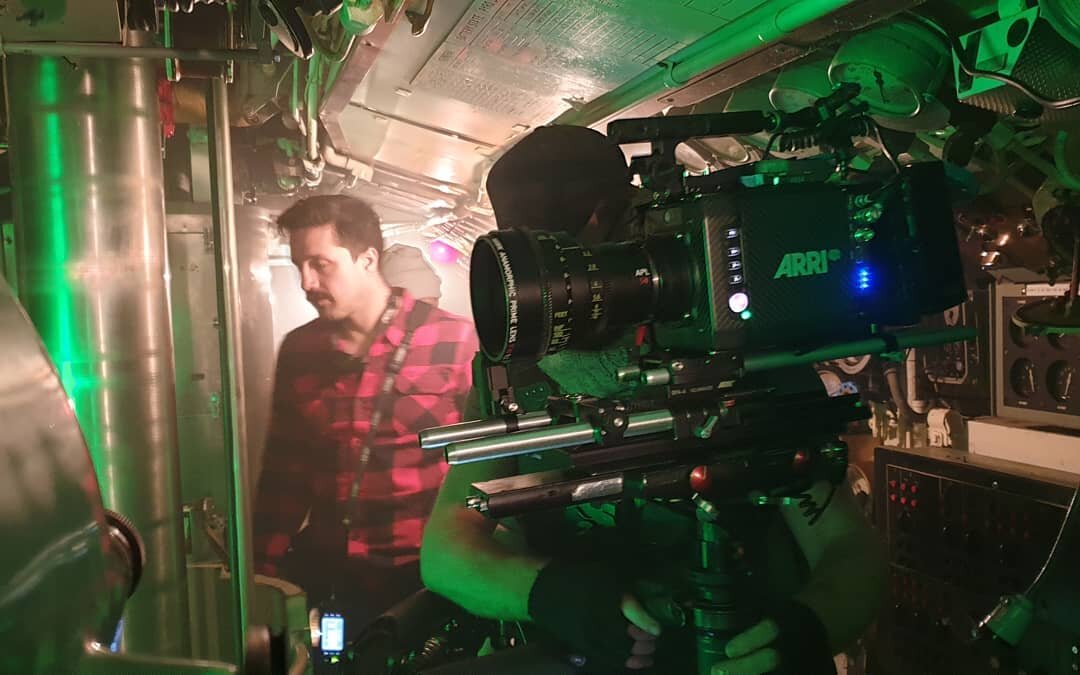 Q: What's tighter than a stedicam on a sub. A: Nothing
#arri #arrialexamini #hawkanamorphic #astera #titantubes #anamorphic #bts #redmond @old____red @acfoley @scottdalefilm #submarine #dop @hummingbirdrentals