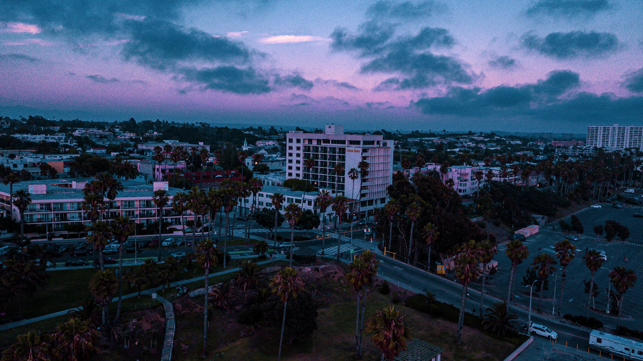 DJI_0542 PLACES SANTA MONICA.jpg