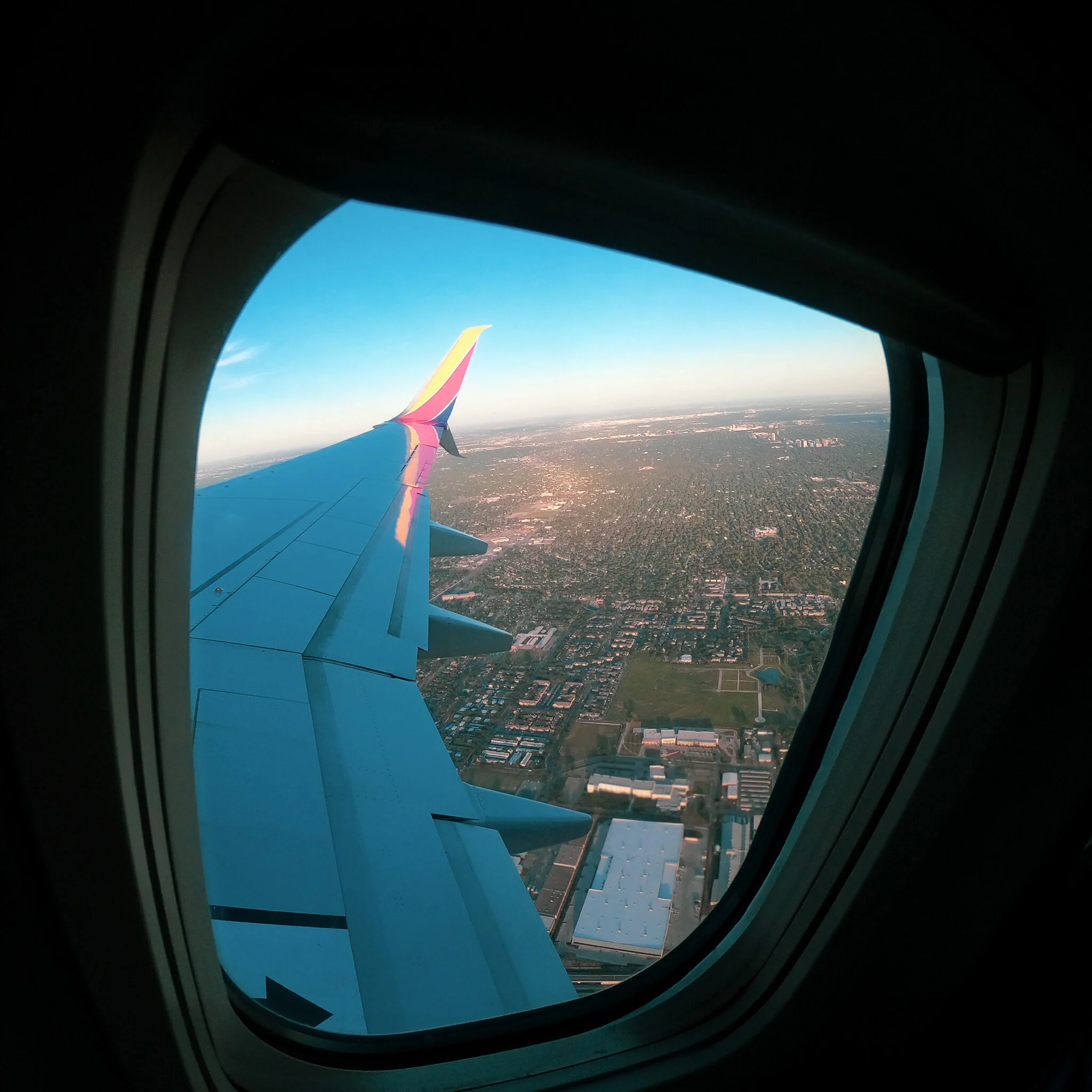 G0176221 WINDOW SEAT.jpg