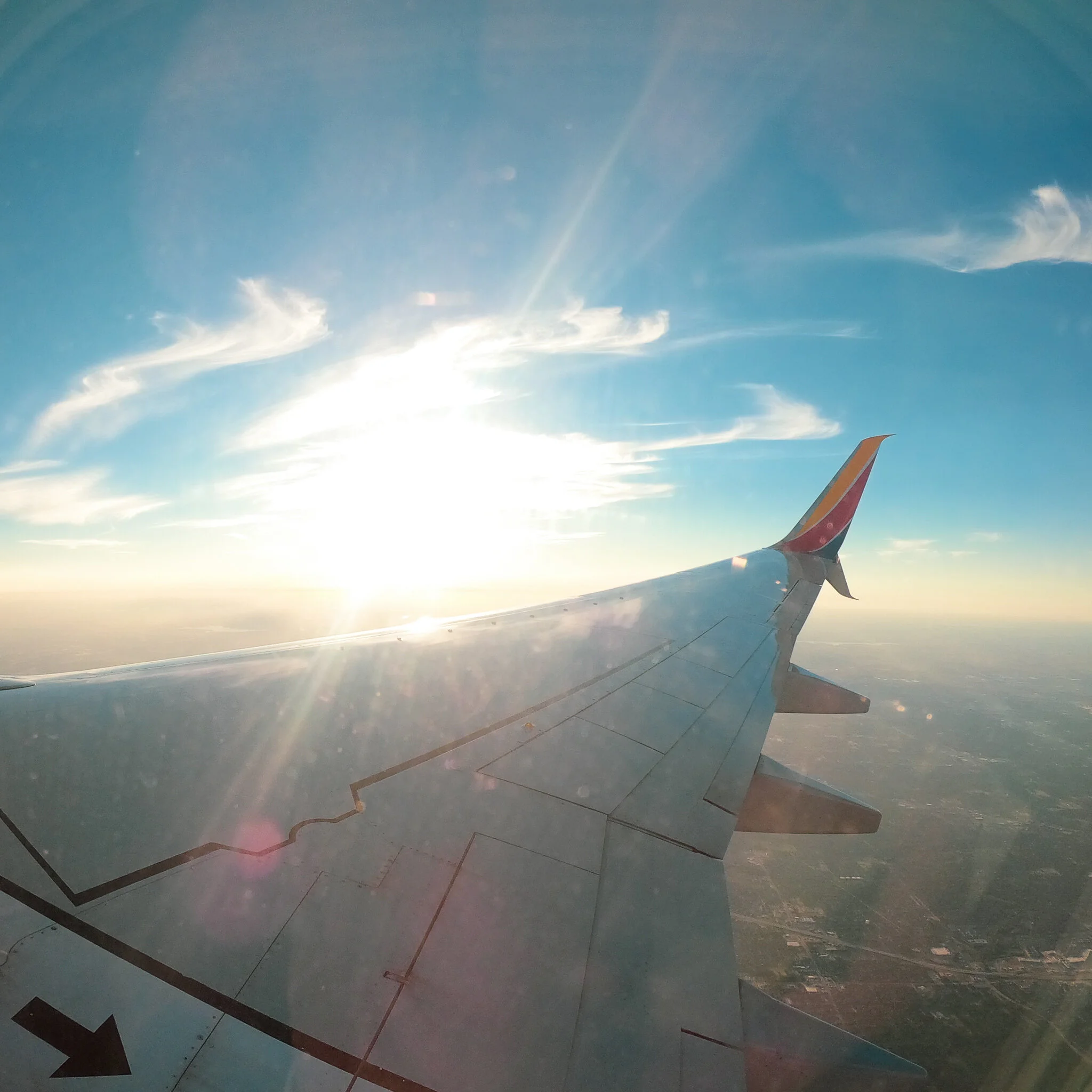 G0226351 WINDOW SEAT.jpg