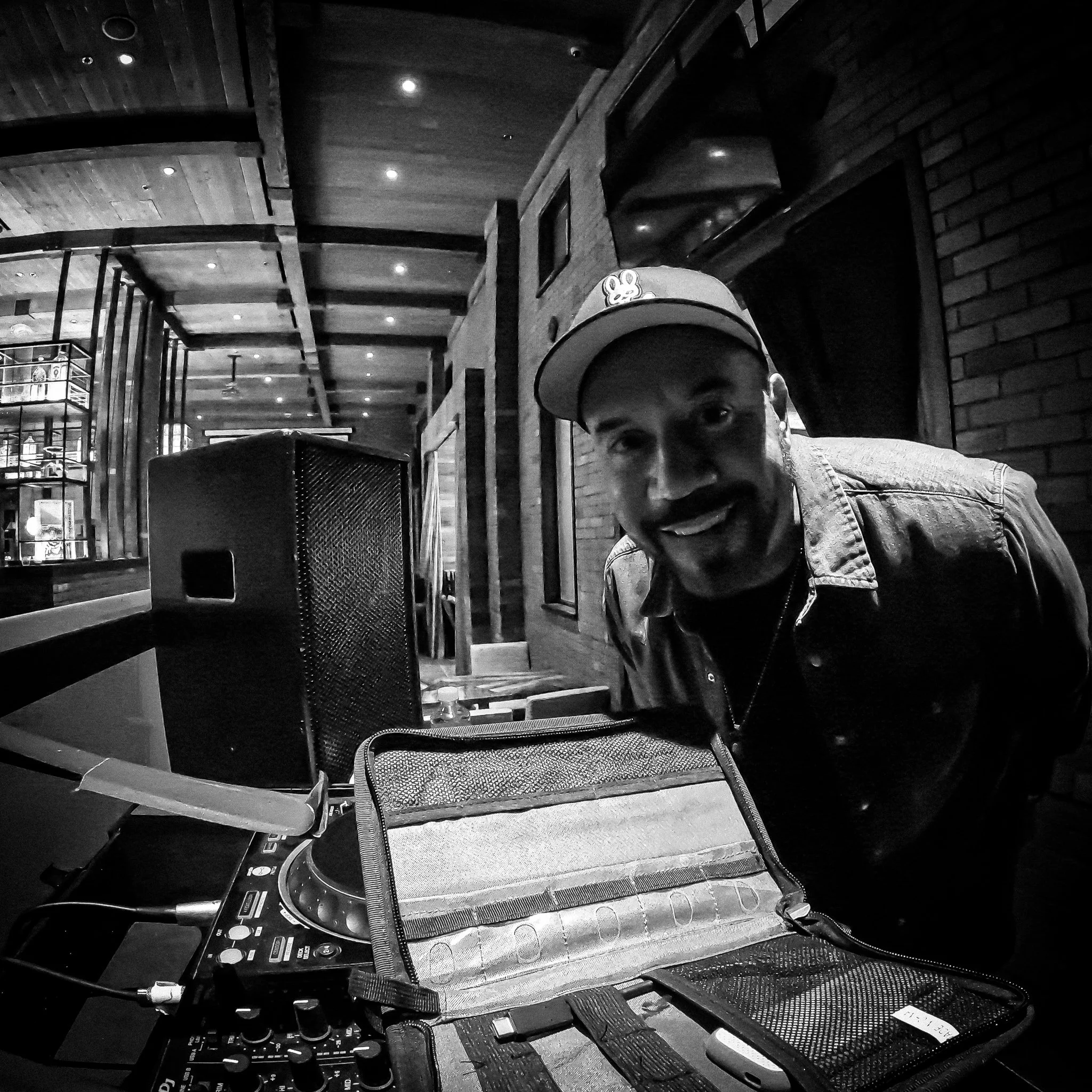 GOPR4527 KELSEY'S.jpg