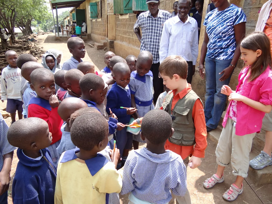 oci-kids-helping-kids-1.jpg