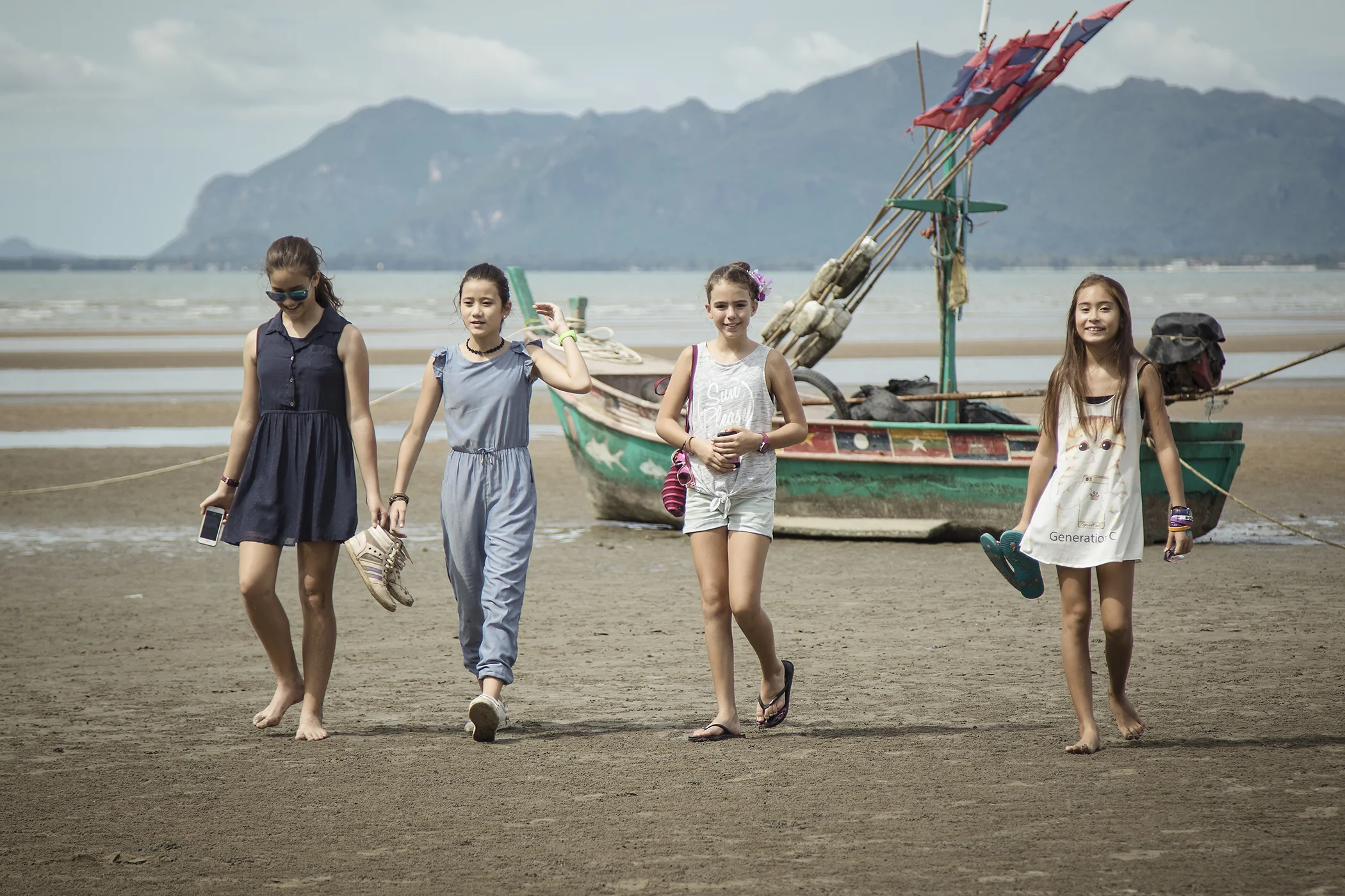 Day-Beach-Family-2.jpg