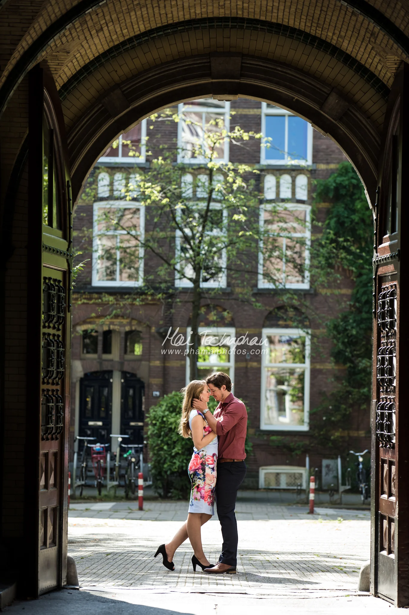 Dax-Sophie-Holland-Pre-Wedding-12.jpg