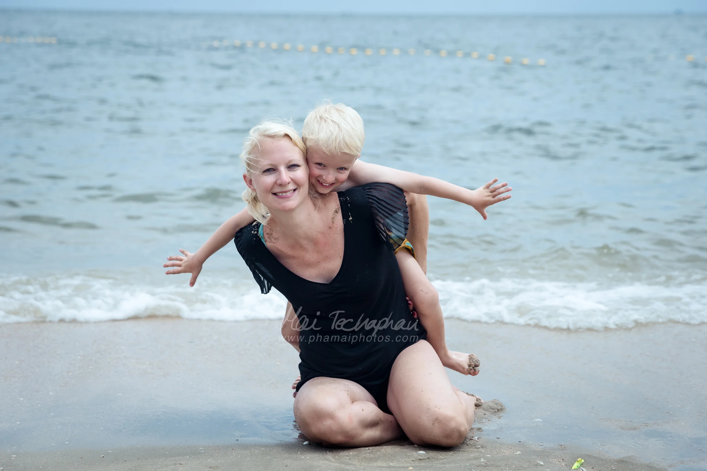 2018_Family_Vacation_HuaHin-0549.jpg