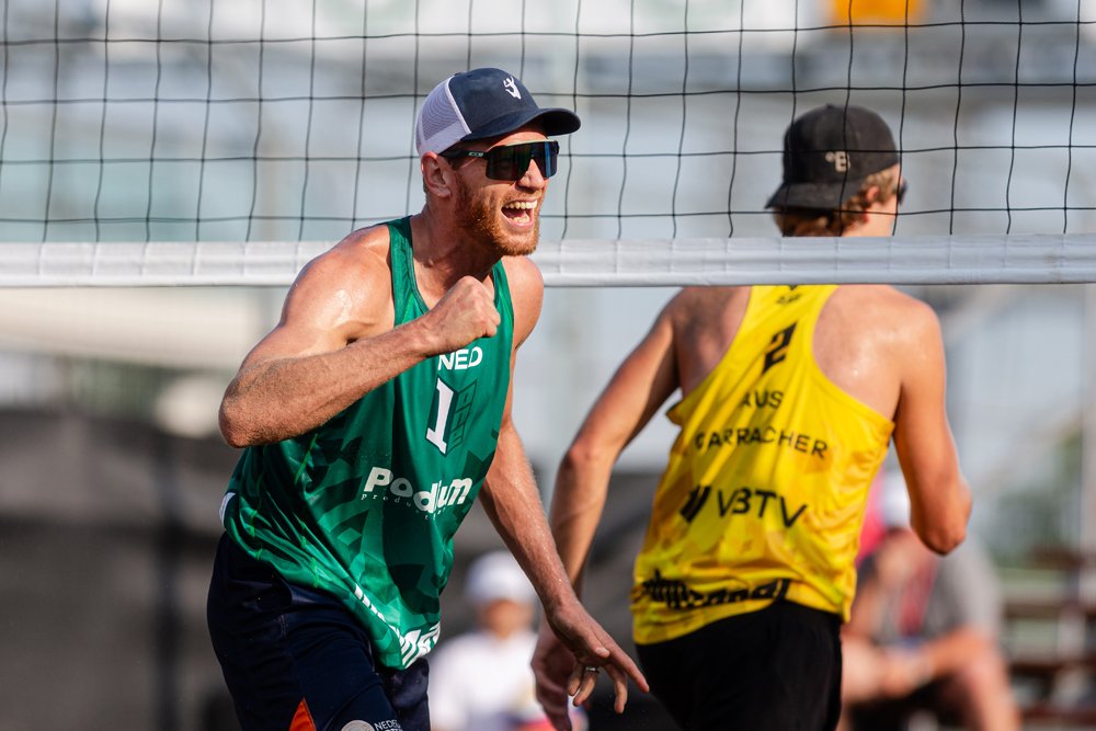 FIVBBeachProTourElite16MontrealnMainDrawDay1-141.jpg