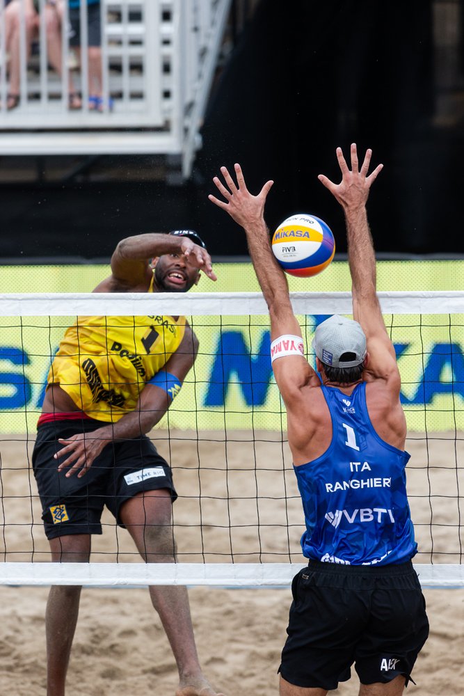 FIVBBeachProTourElite16MontrealnMainDrawDay2-22.jpg