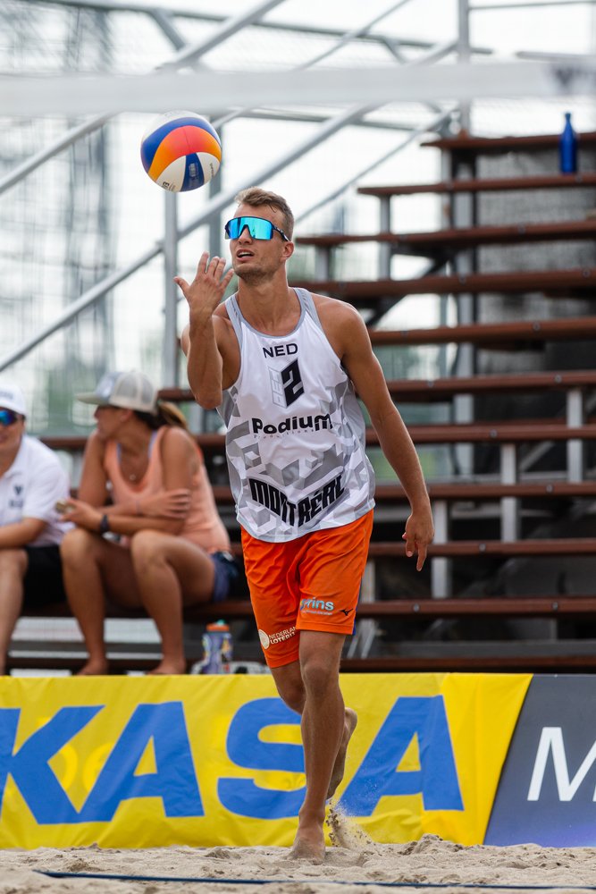 FIVBBeachProTourElite16MontrealnMainDrawDay2-42.jpg