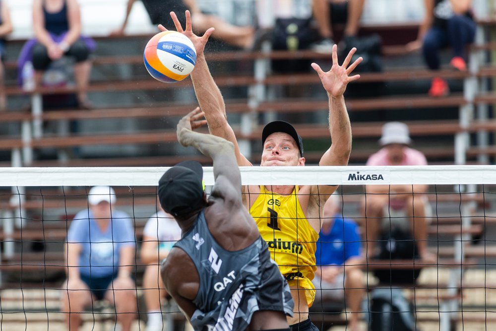 FIVBBeachProTourElite16MontrealnMainDrawDay2-92.jpg