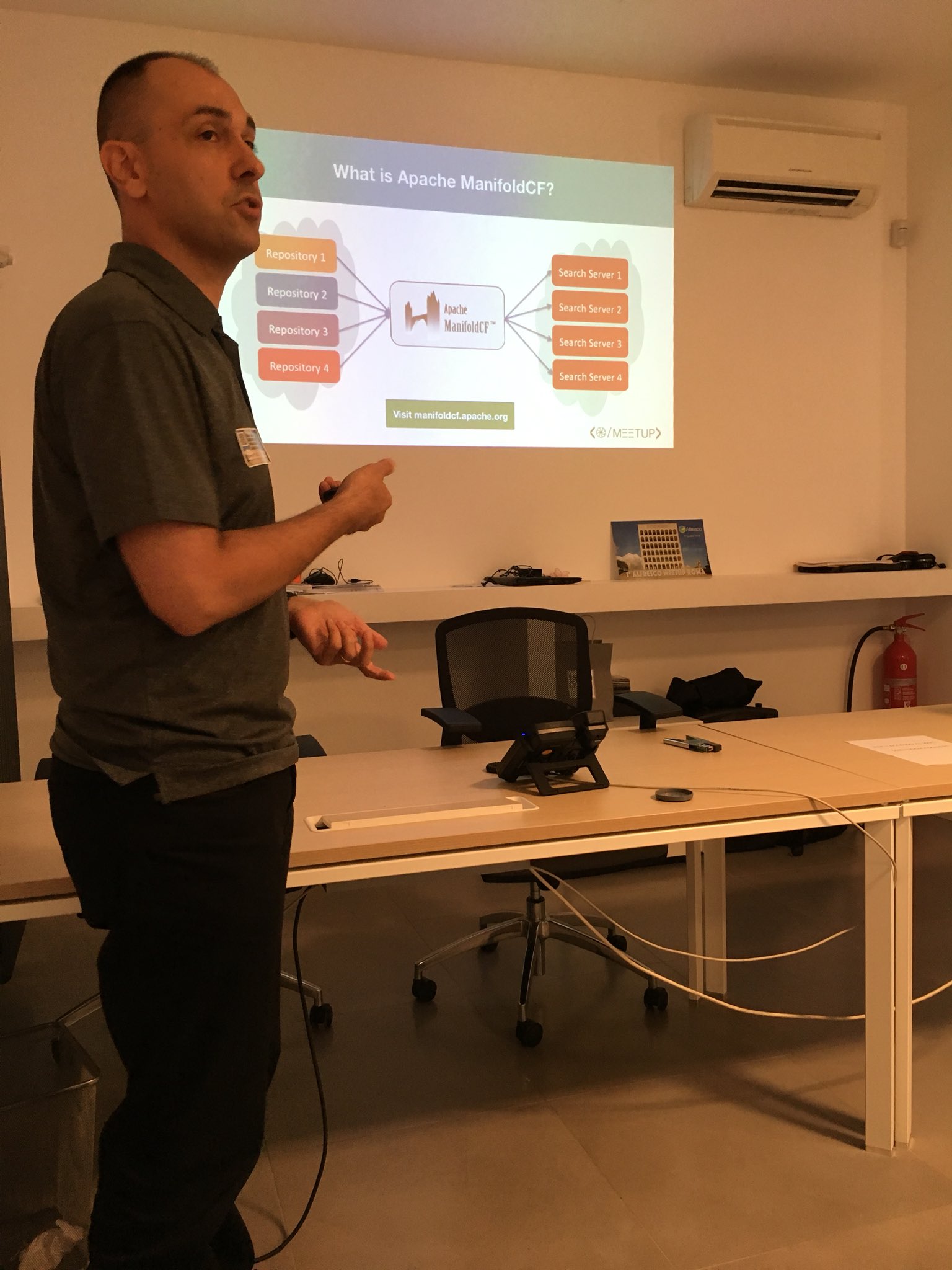 Me speaking about ManifoldCF Photo by Francesco Corti