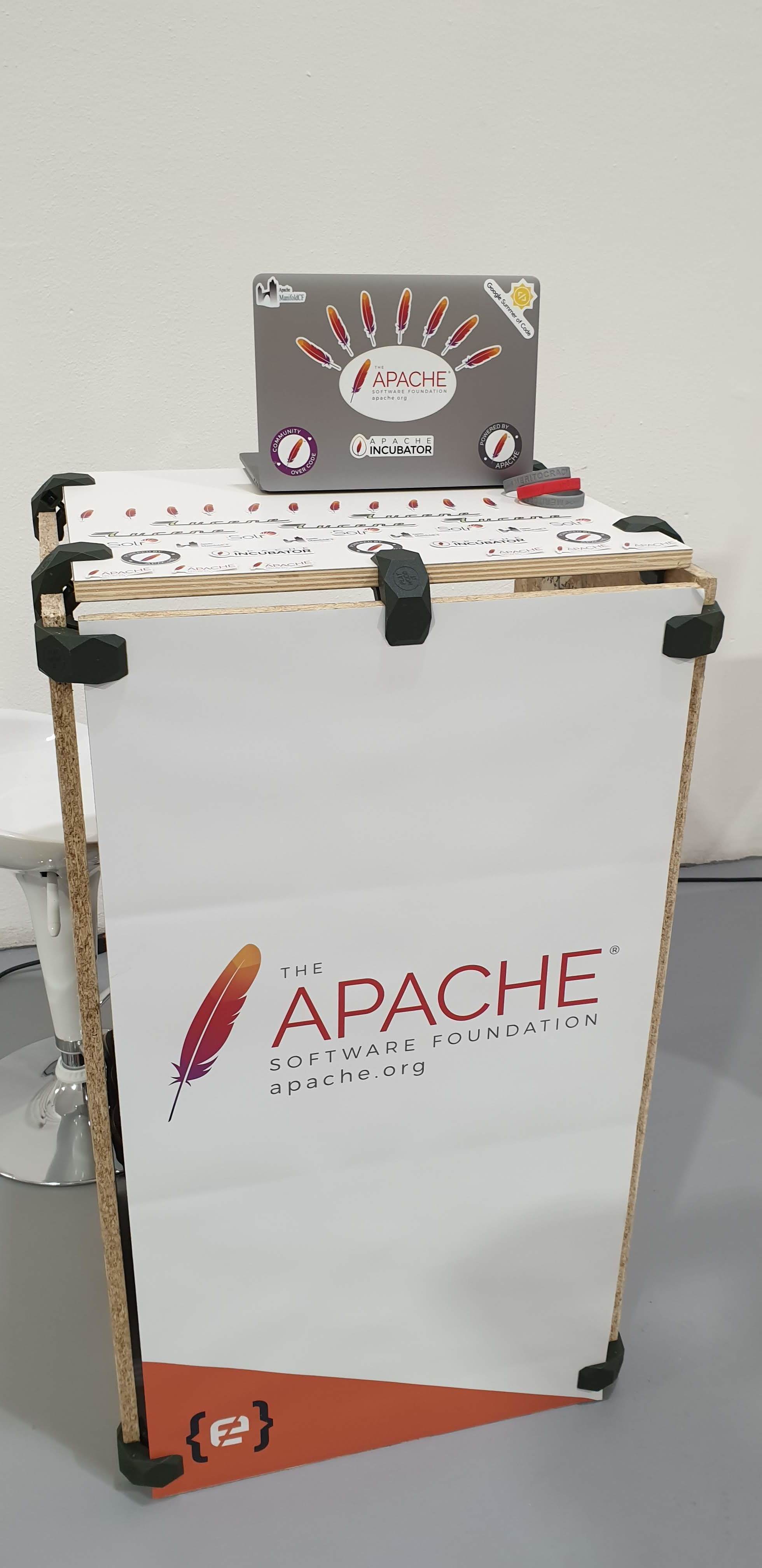 ASF booth / Minidesk at Codemotion Milan 2018