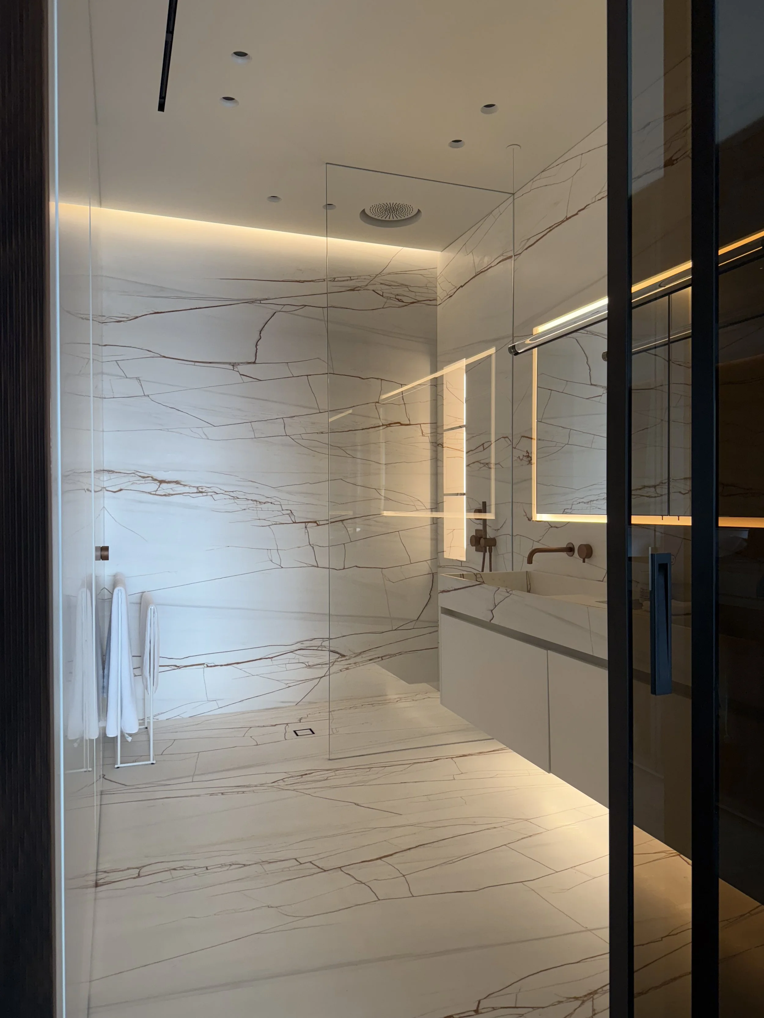 2025-09-09 09.54.08.jpeg