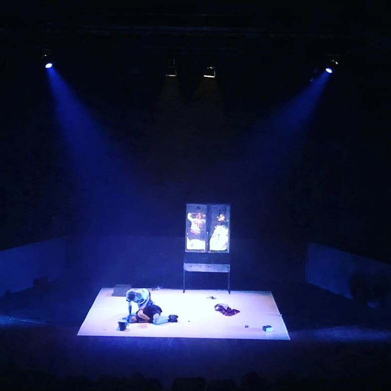 *Haaaaa.....memories aan een toptheaterstuk met een topteam. *

@theater_speelman
@pietpiron
@alexander_coppenolle

#speelman #theater #kindertheater #schoolvoorstelling #schoolvoorstellingen #acteren #actrice #acting